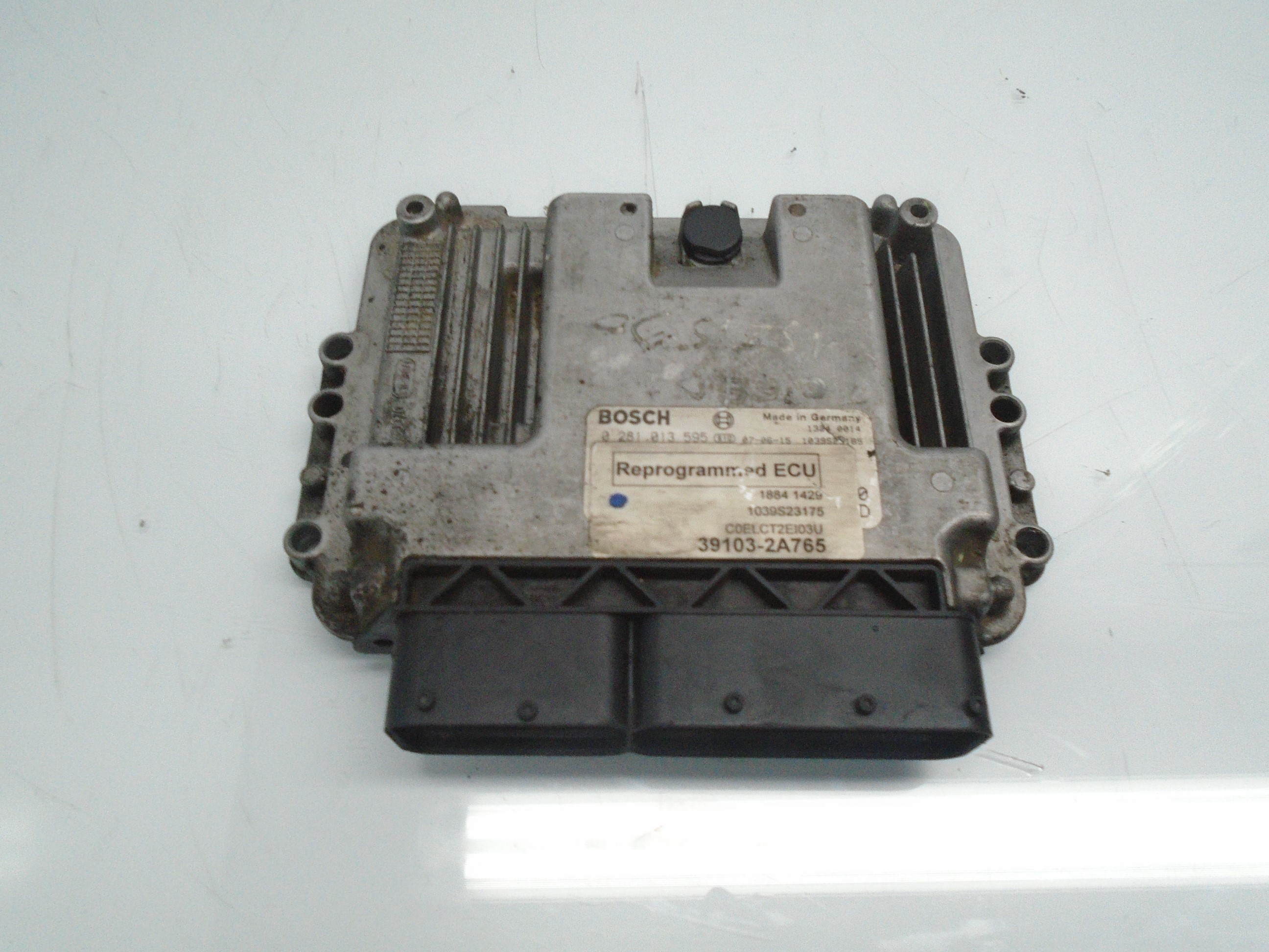 KIA Cee'd 1 generation (2007-2012) Engine Control Unit ECU 0281013595 27510591