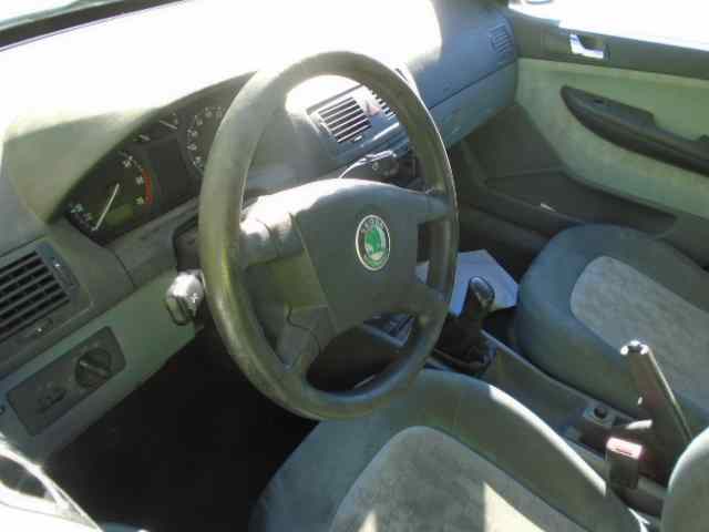 SKODA Fabia 6Y (1999-2007) Замок багажника 6Y0827501H 18630379