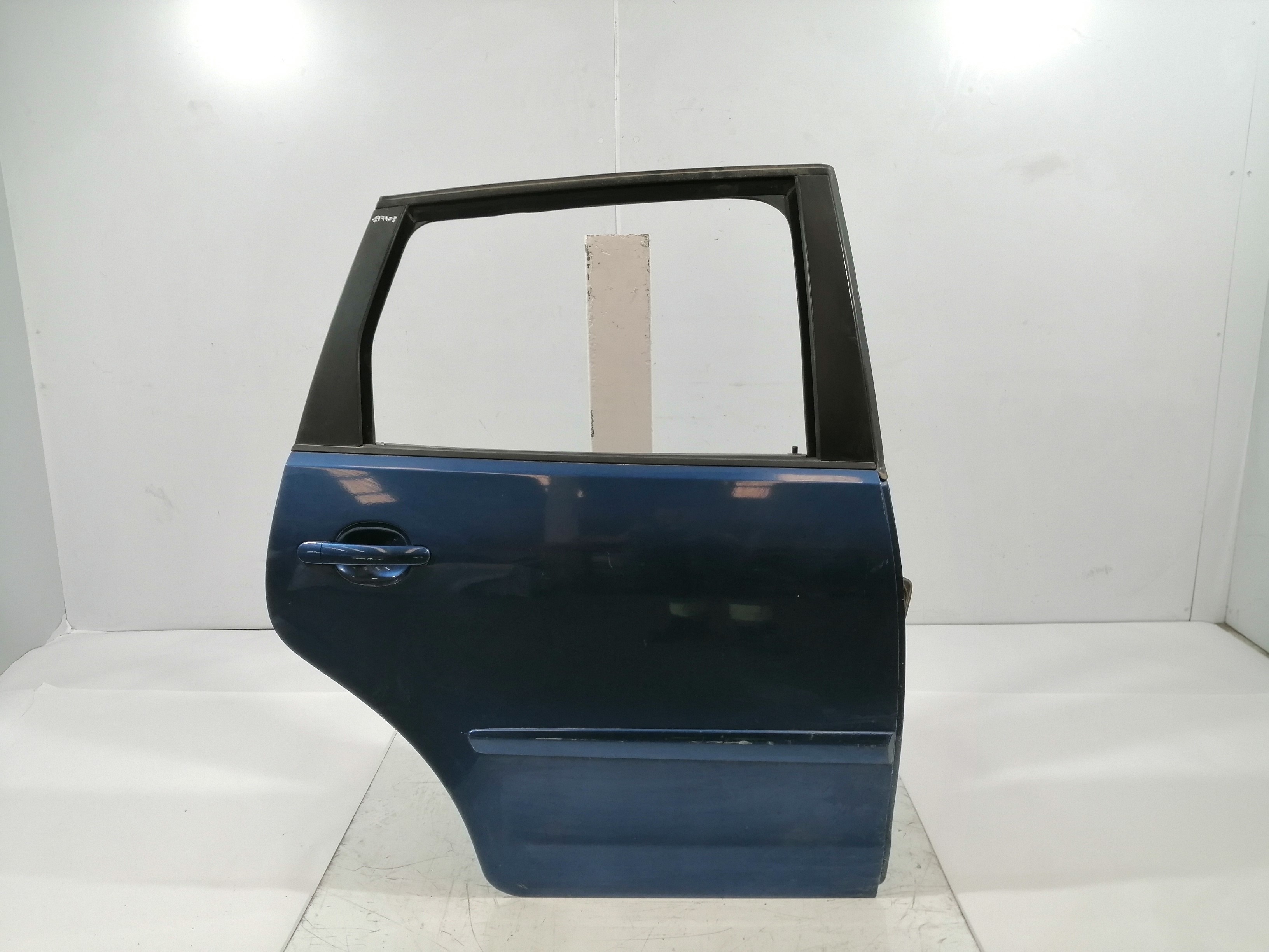 VOLKSWAGEN Polo 4 generation (2001-2009) Rear Right Door 6Q6833056H 24011092