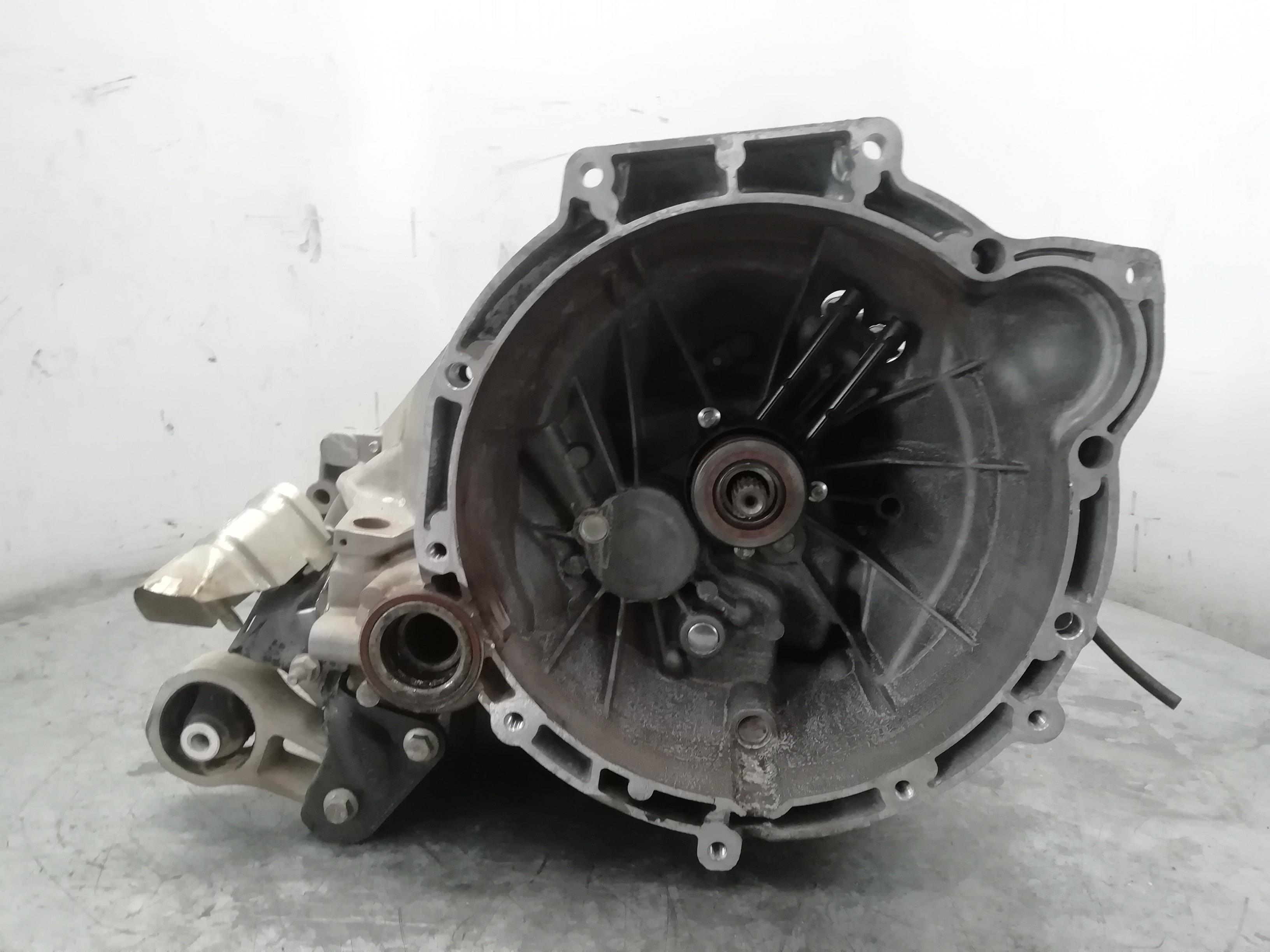 HYUNDAI Fiesta 5 generation (2001-2010) Gearbox 8A6R7002JL,8A6R7002JL 24026197