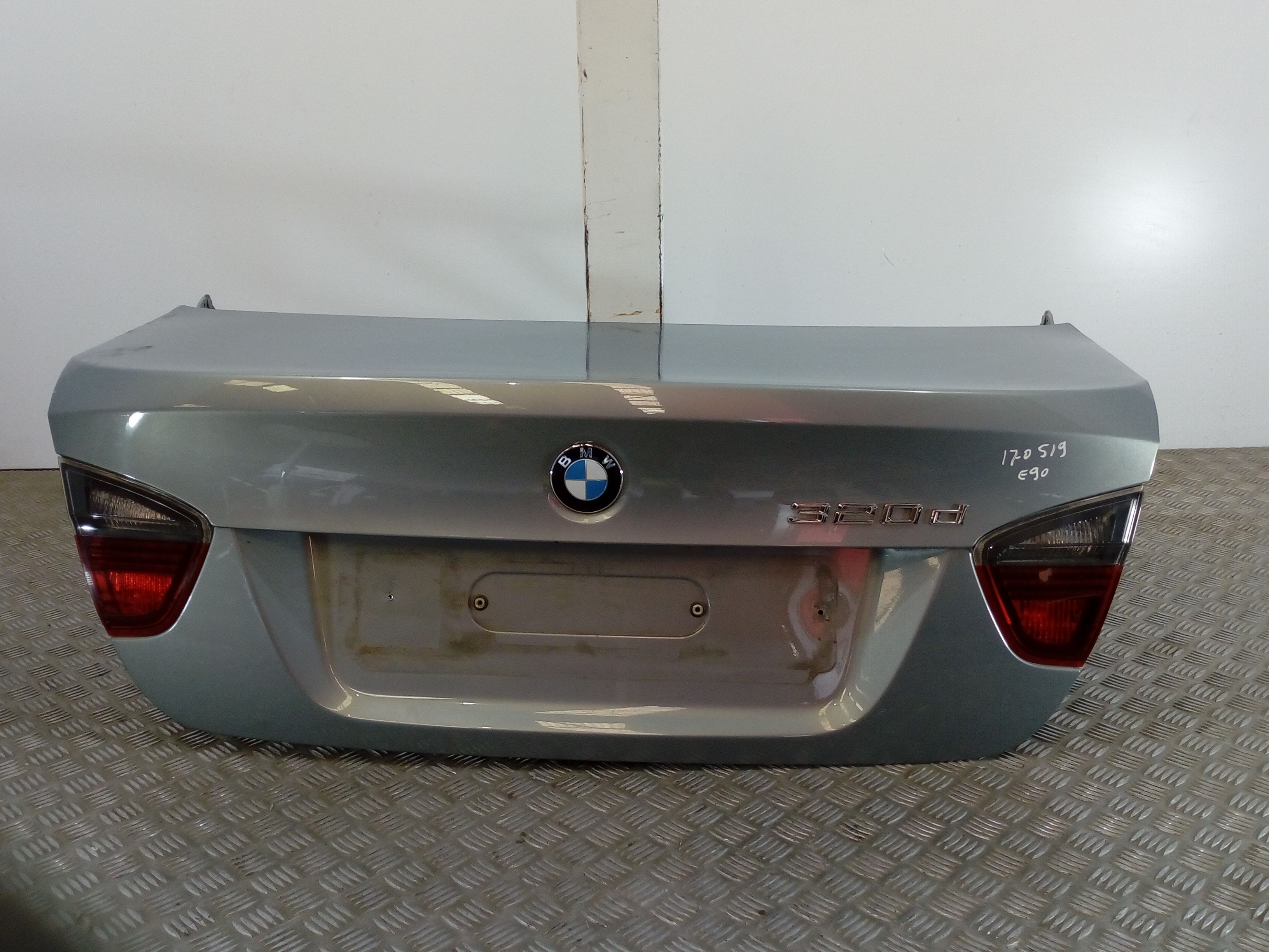 BMW 3 Series E90/E91/E92/E93 (2004-2013) Galinis dangtis 41627151491, GRIS 18568930