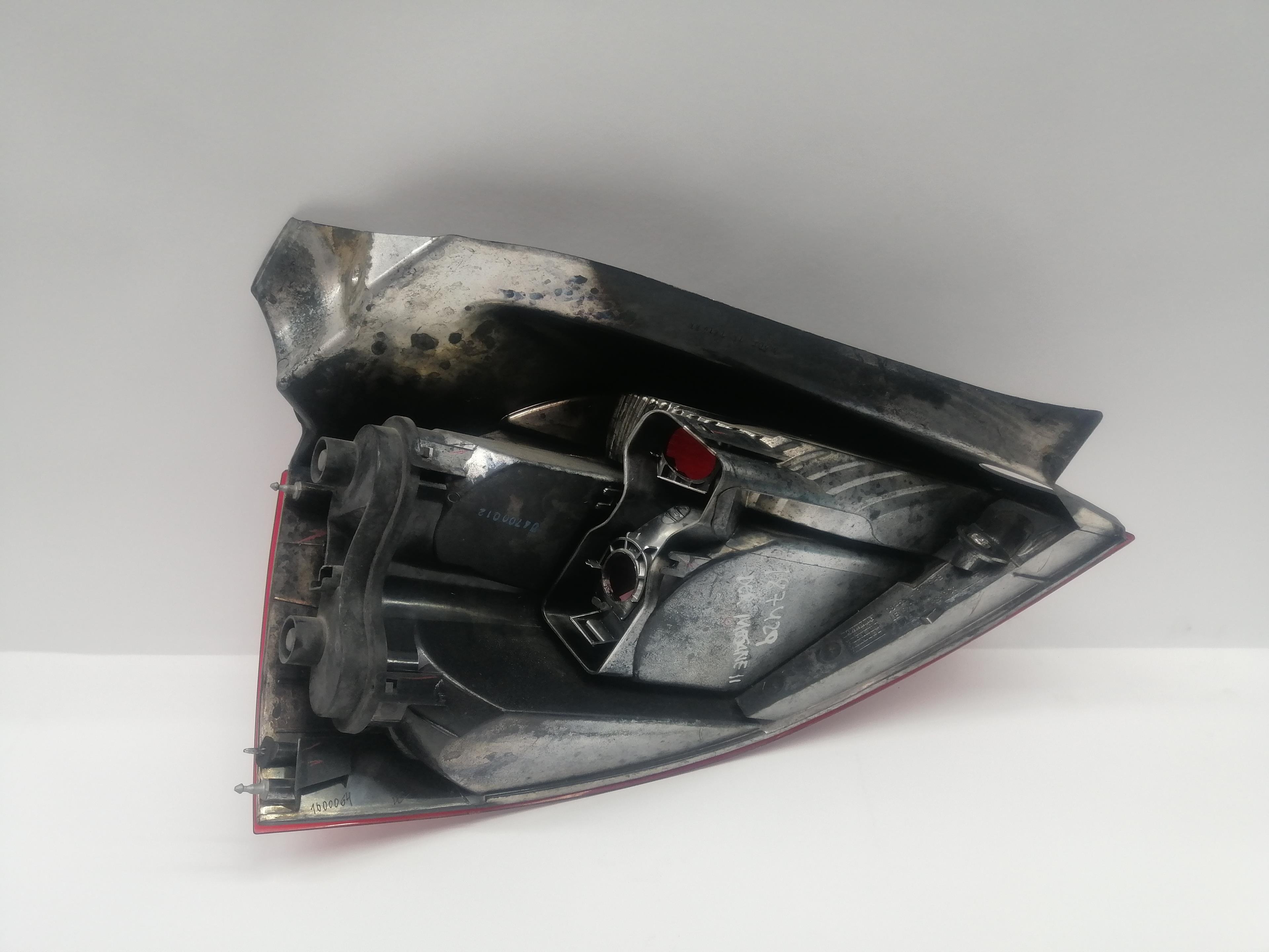 RENAULT Megane 2 generation (2002-2012) Rear Right Taillight Lamp 8200073237 25195705