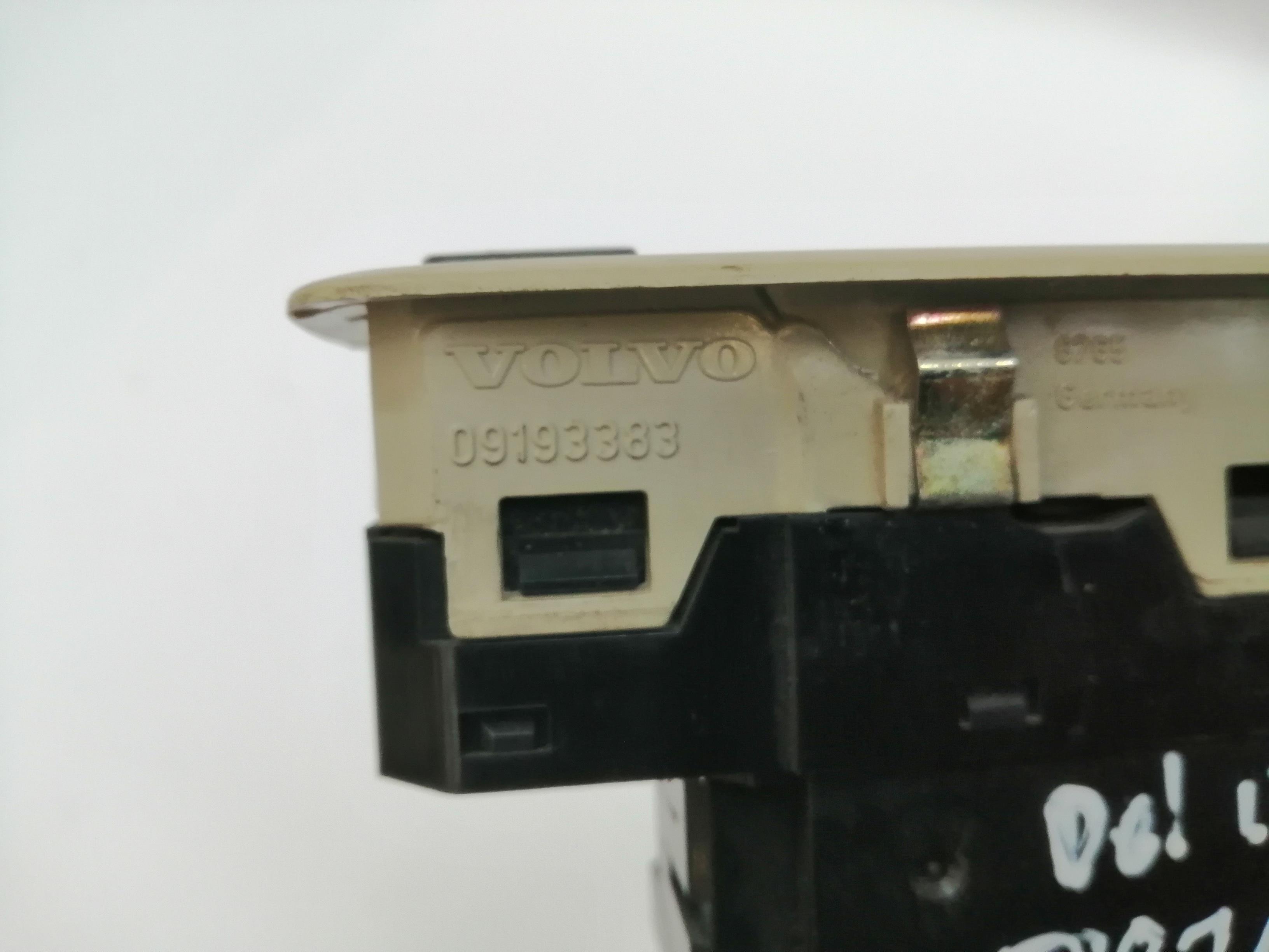 VOLVO S60 1 generation (2000-2009) Кнопка стеклоподъемника передней левой двери 09193383 24027119