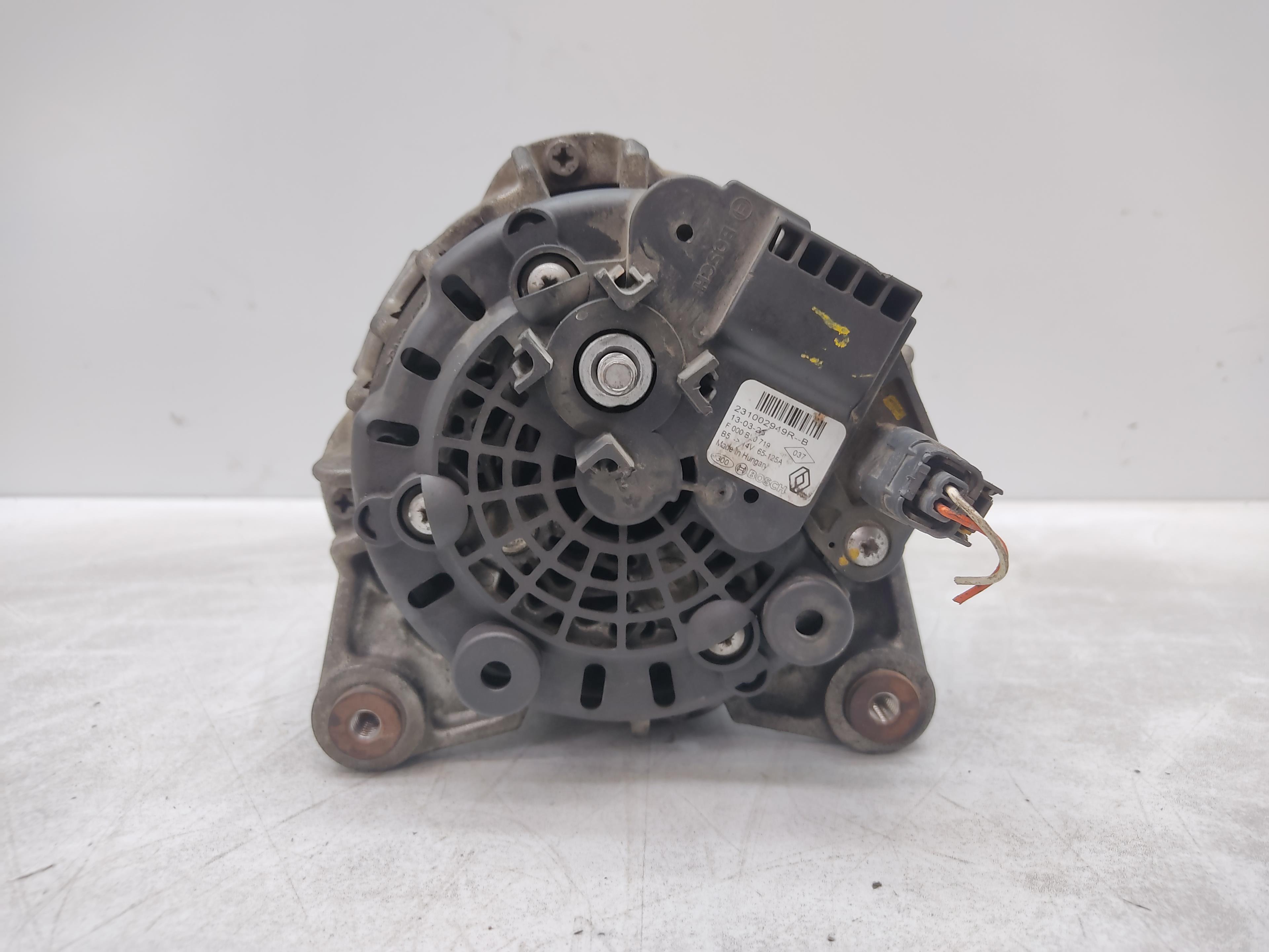 DACIA Sandero 2 generation (2013-2020) Alternator 231002949R 24907720