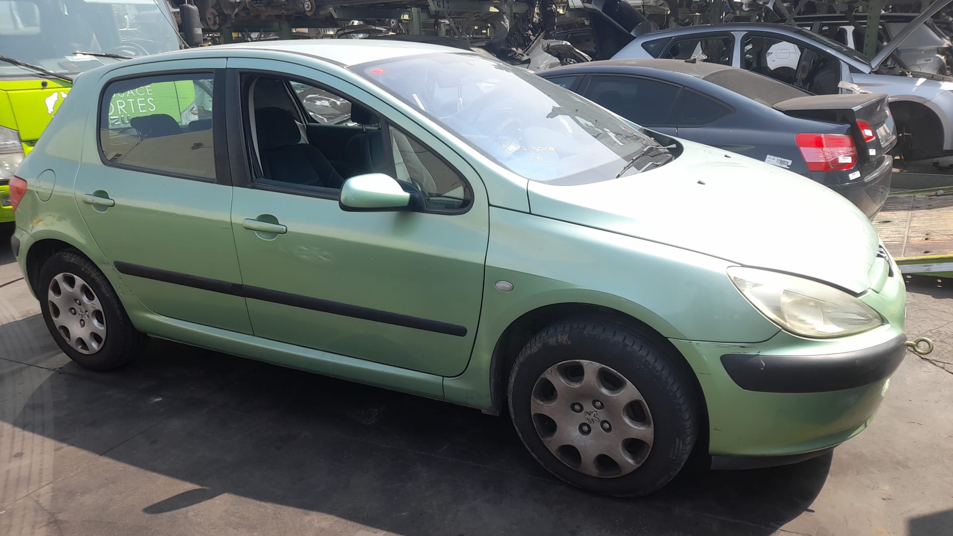 PEUGEOT 307 1 generation (2001-2008) pārnesumkārba 20CN20 25229175