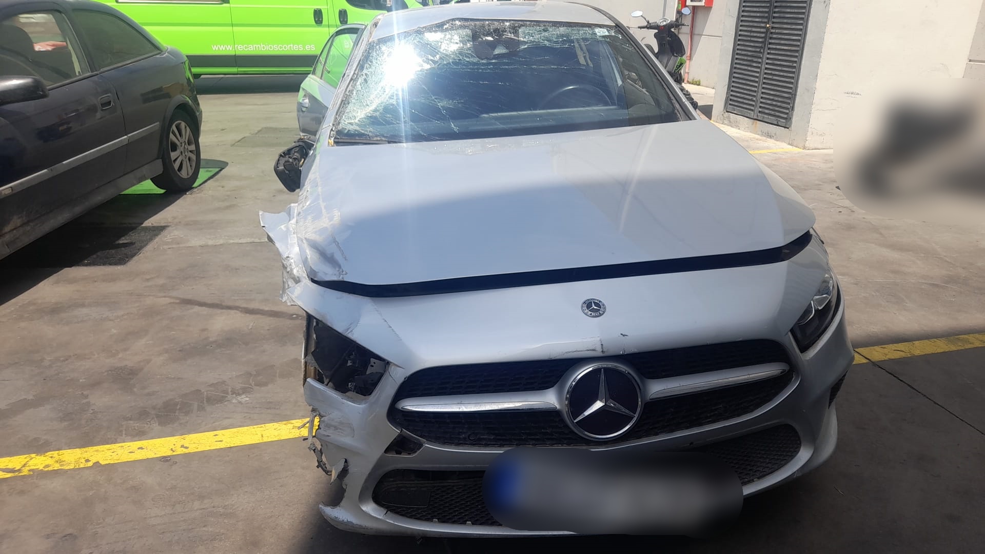 MERCEDES-BENZ A-Class W177 (2018-2024) Алтернатор A0009061604 25097381