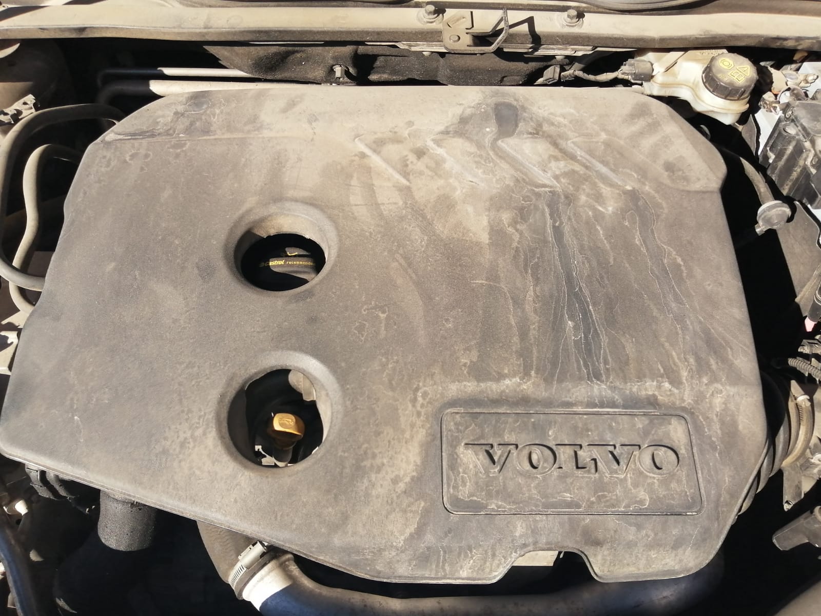 VOLVO V40 2 generation (2012-2020) Aizmugurējās kreisās durvis 32321999 18634526