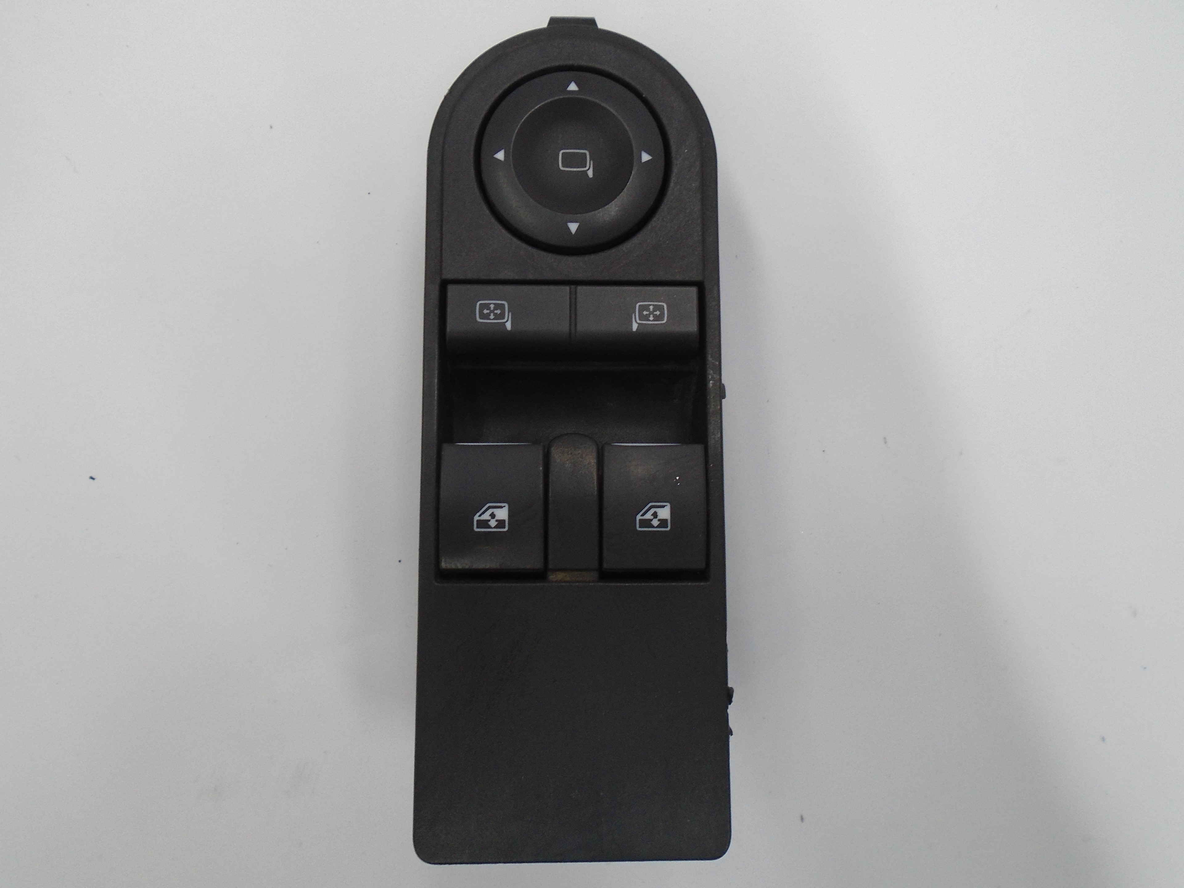 OPEL Astra J (2009-2020) Кнопка стеклоподъемника передней левой двери 13228706 18475331