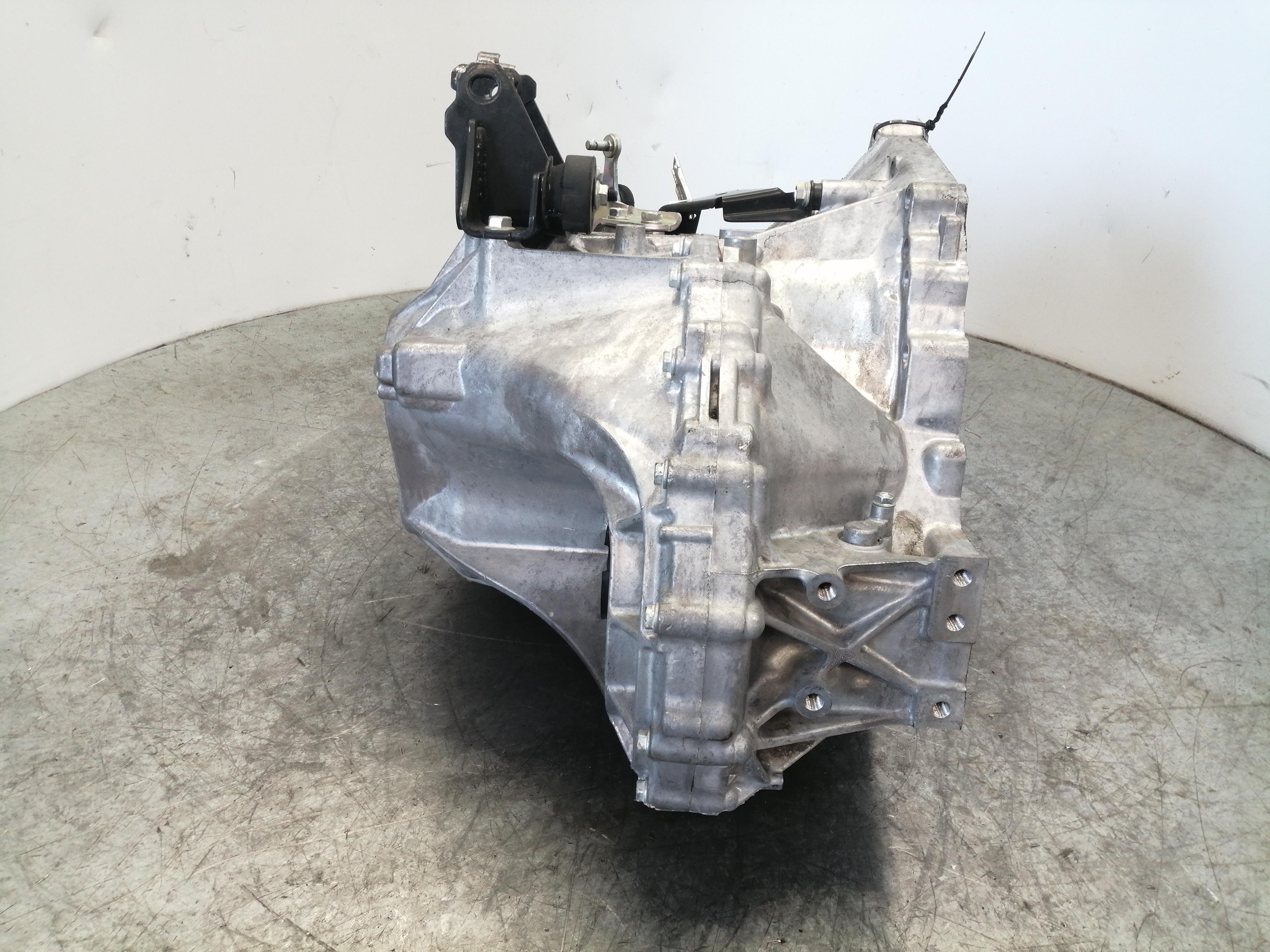 TOYOTA RAV4 2 generation (XA20) (2000-2006) Greičių dėžė (pavarų dėžė) 3030042250 22556795