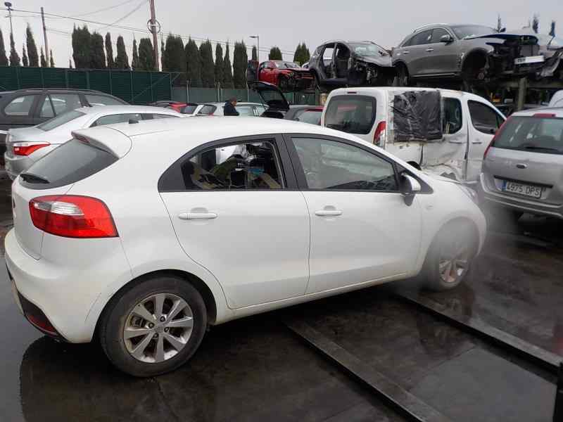 KIA Rio 3 generation (2011-2017) Стеклоподъемник передней левой двери 824011W020 18341543