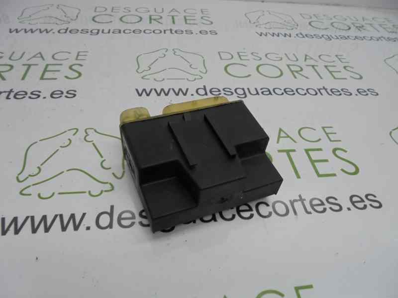 PEUGEOT 3008 1 generation (2010-2016) Relays 6500EJ 18411519