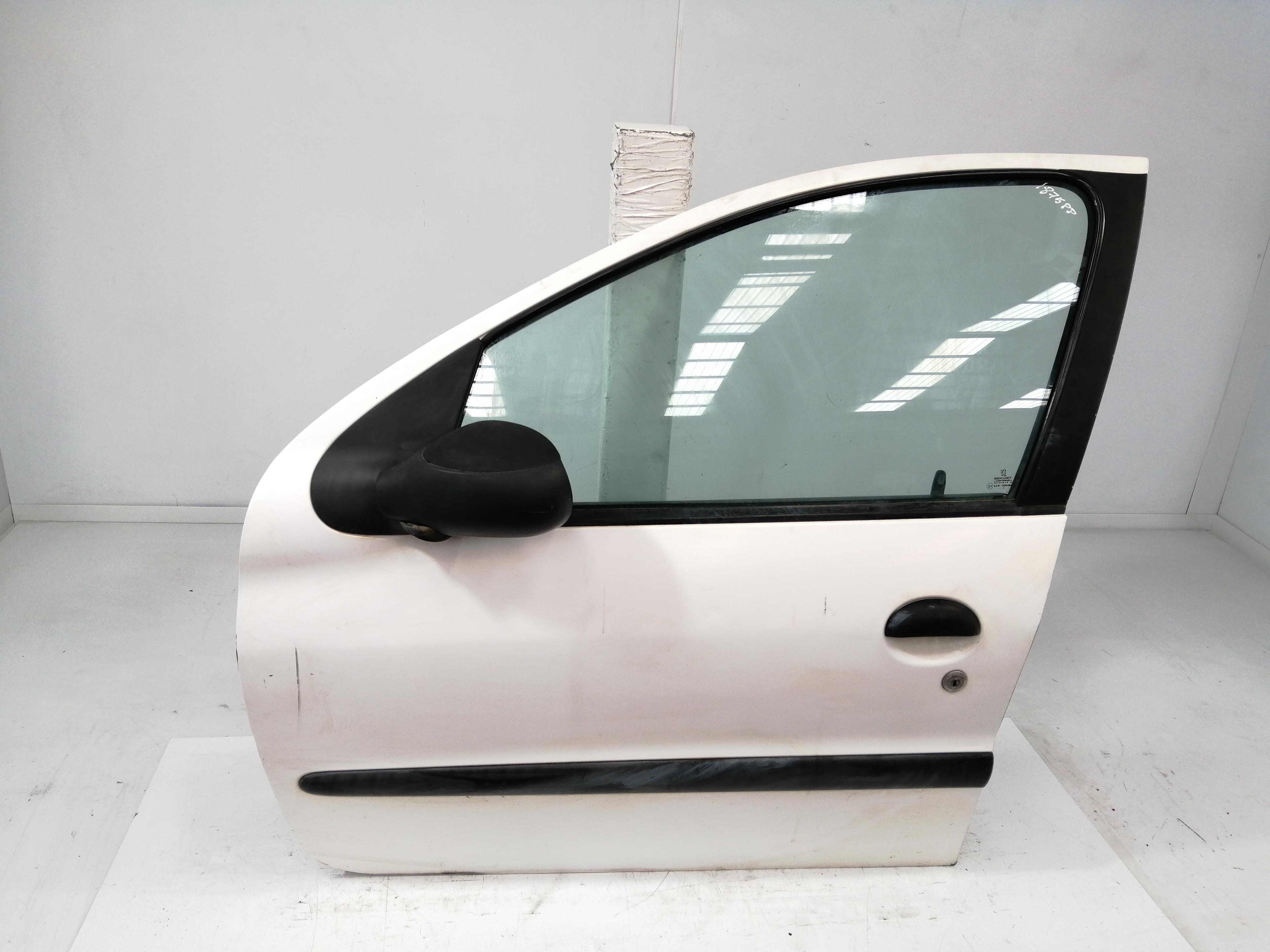 FORD 206 1 generation (1998-2009) Front Left Door 9002K5 24652775