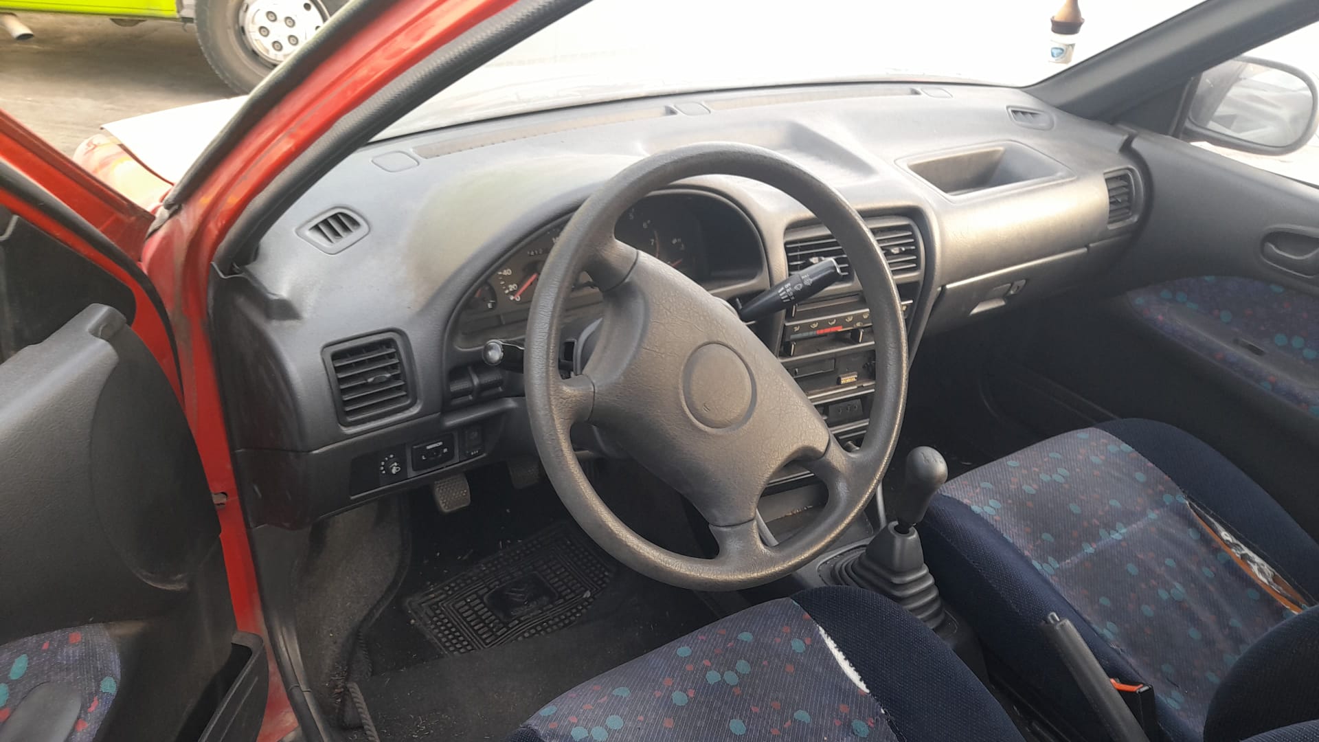 SUZUKI Swift 2 generation (1990-2004) Передний левый указатель поворота 3560280EA0 25698882