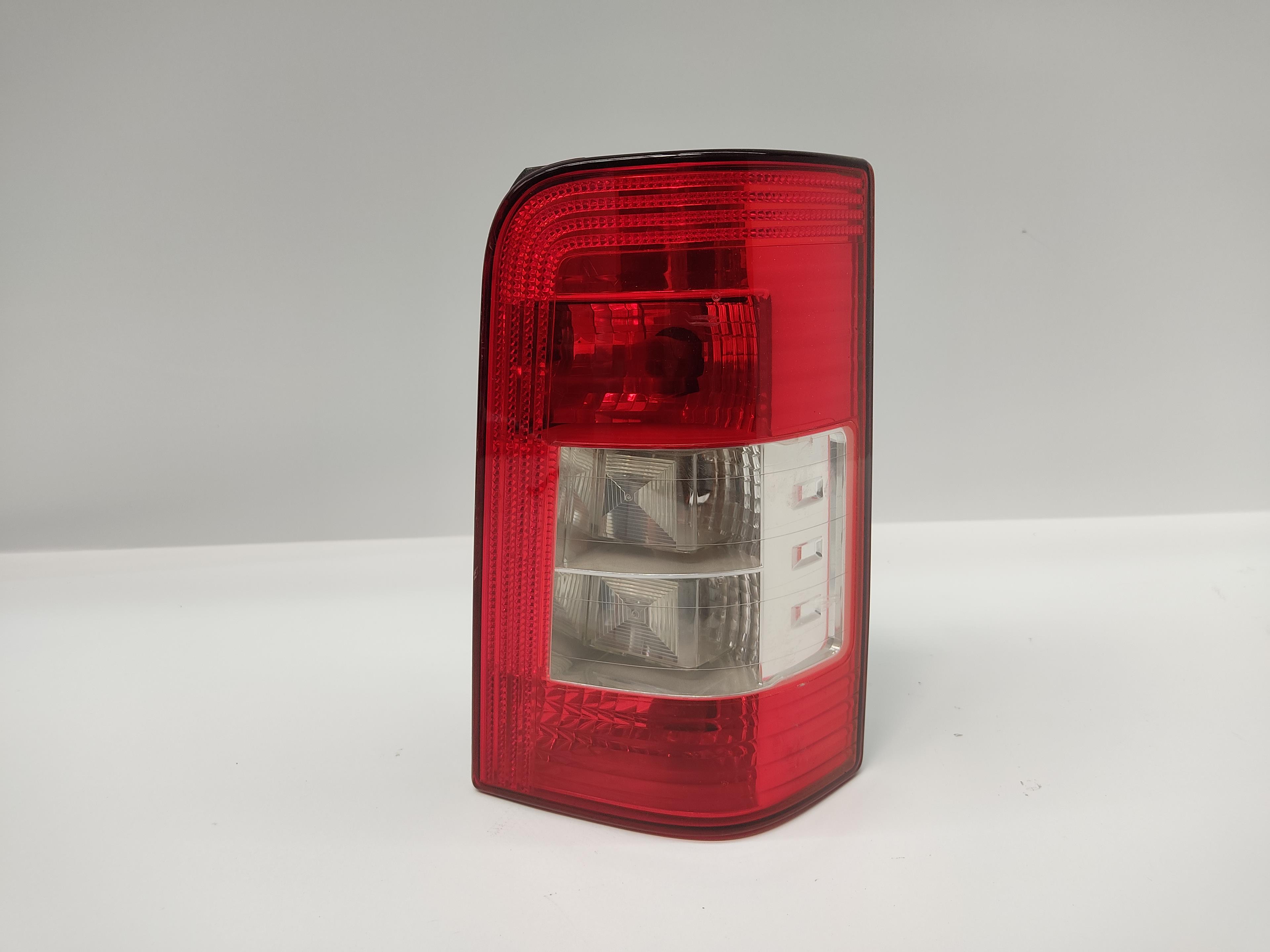 RENAULT Clio 1 generation (1990-1998) Rear Right Taillight Lamp 25706052