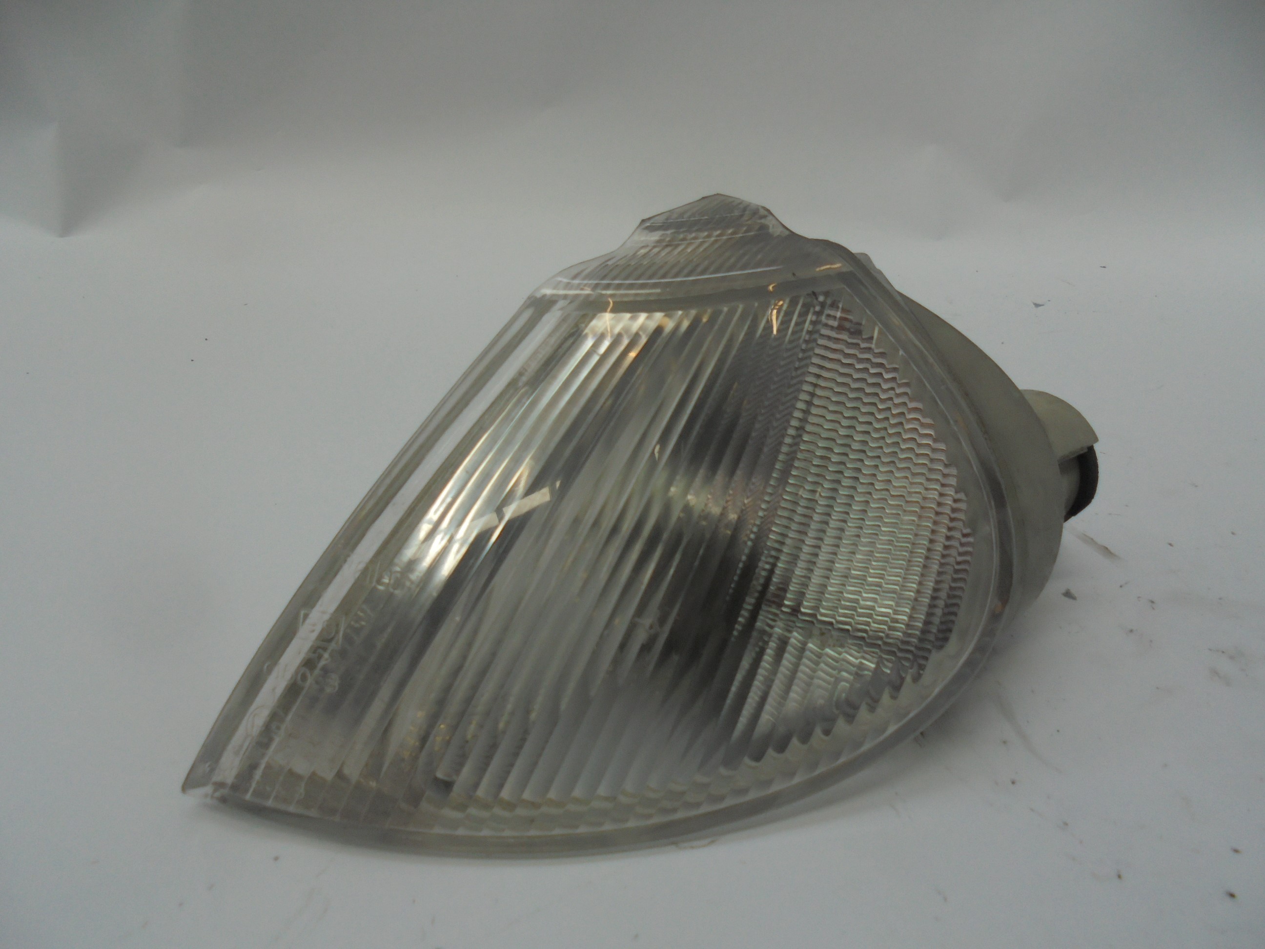 RENAULT Laguna 1 generation (1993-2001) Front left turn light 7711130007 18637175