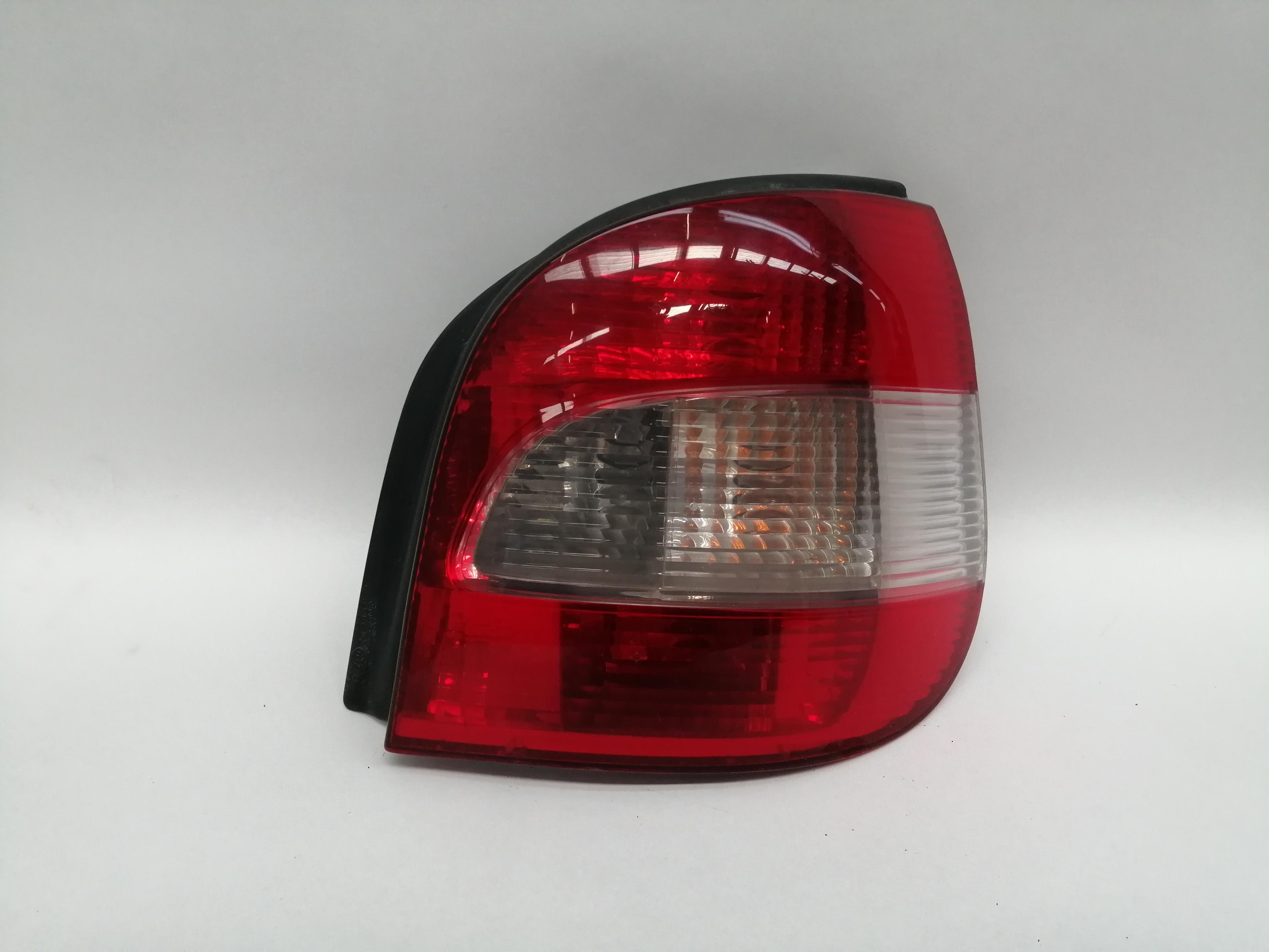 VOLKSWAGEN Golf 4 generation (1997-2006) Rear Right Taillight Lamp 7701042409 25368663