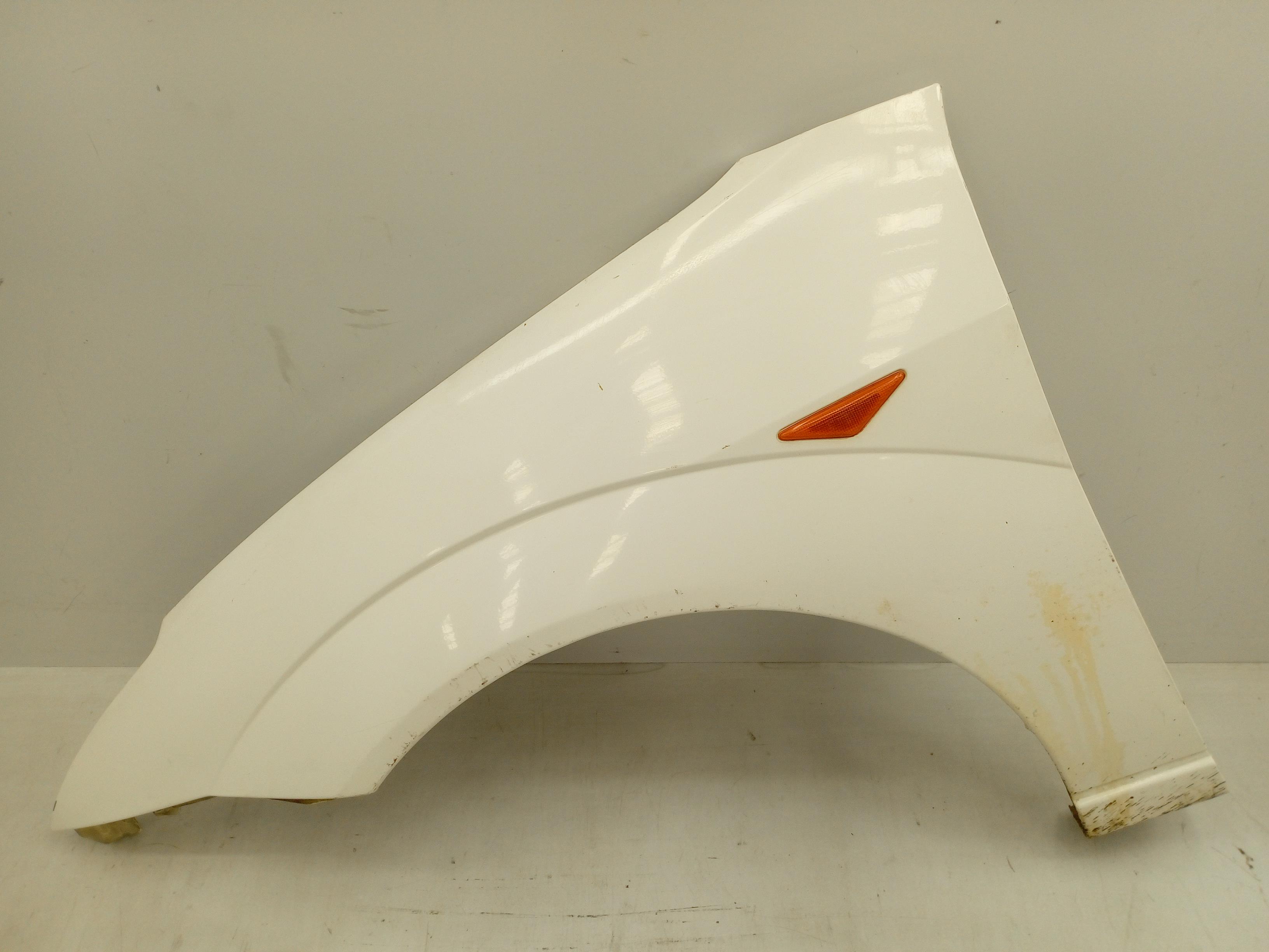 FORD Focus 1 generation (1998-2010) Front Left Fender 1350732 24549119