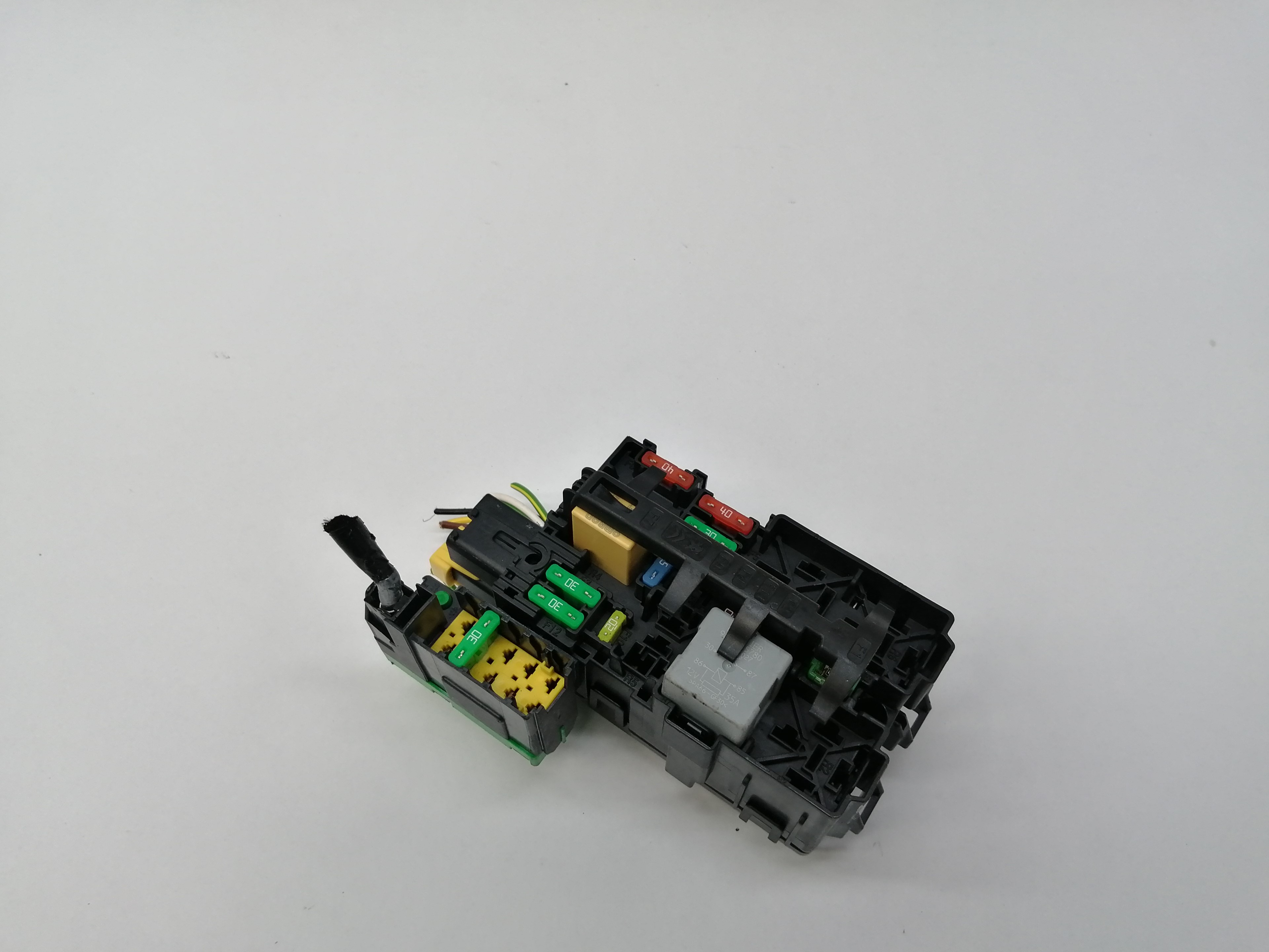 PEUGEOT 5008 1 generation (2009-2016) Fuse Box 9806192580 22301178