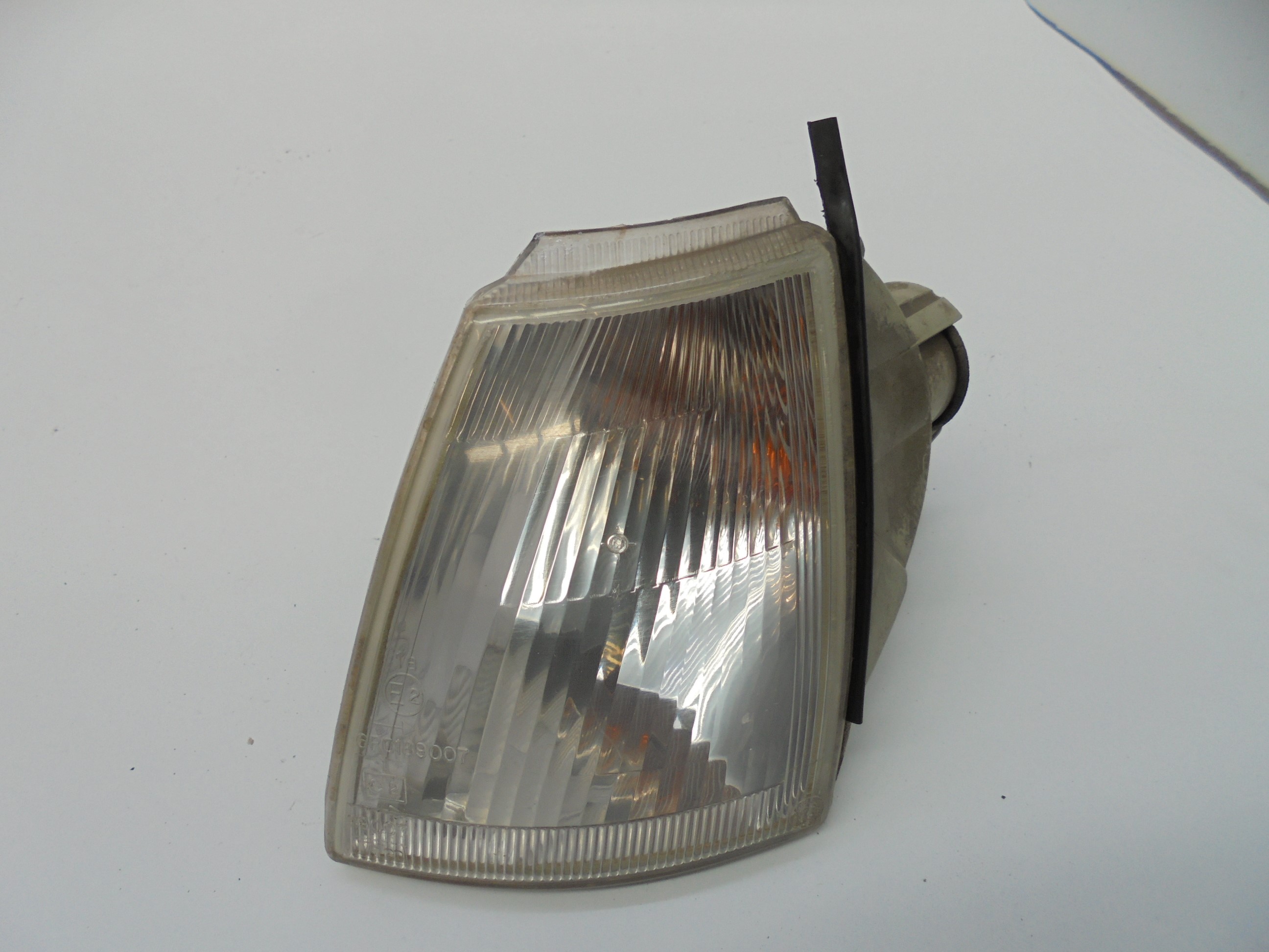 RENAULT Clio 1 generation (1990-1998) Front left turn light 7701036017 18515760