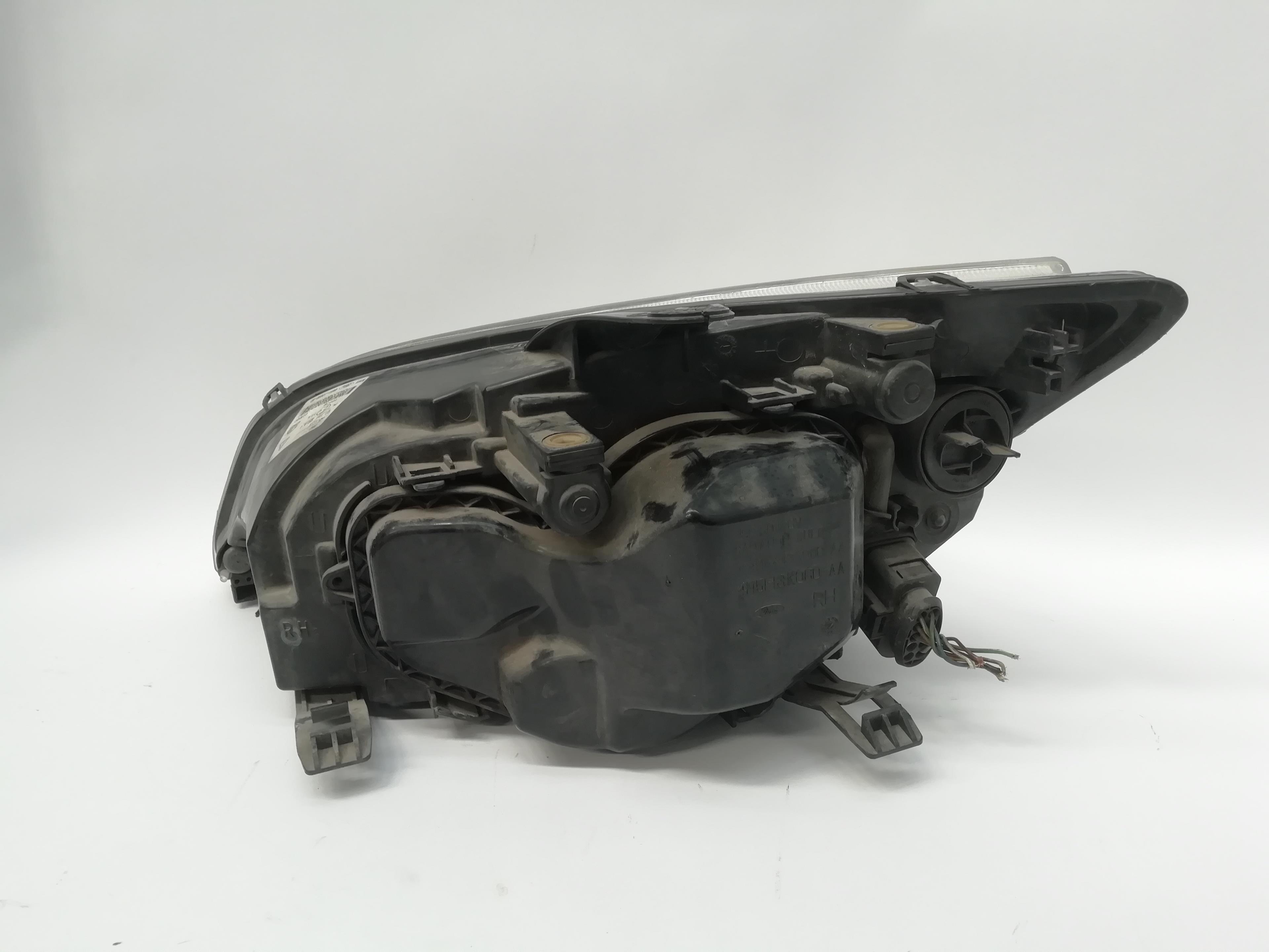 FORD Focus 2 generation (2004-2011) Fram höger strålkastare 1480979 24035431