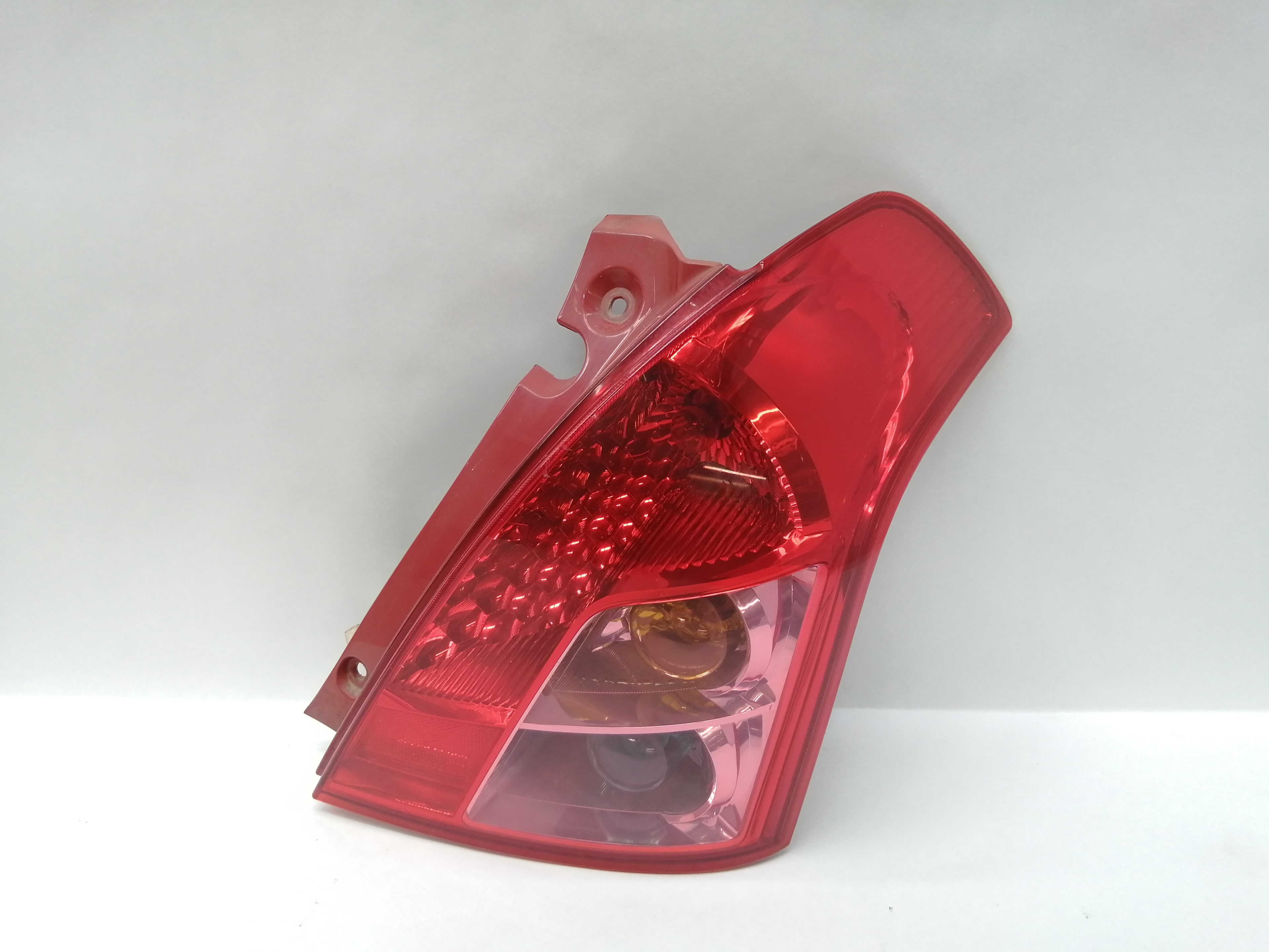 SUZUKI Swift 3 generation (2004-2010) Rear Right Taillight Lamp 3565072K00 25177239