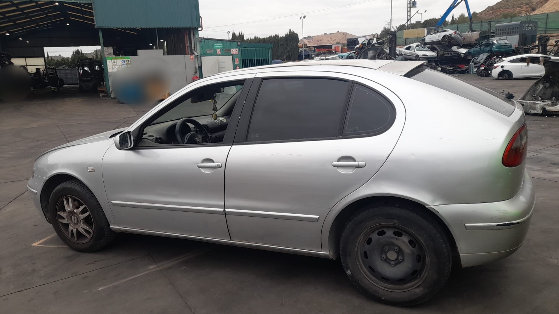 SEAT Leon 1 generation (1999-2005) Ľavé zadné koncové svetlo 1M6945111 23056207