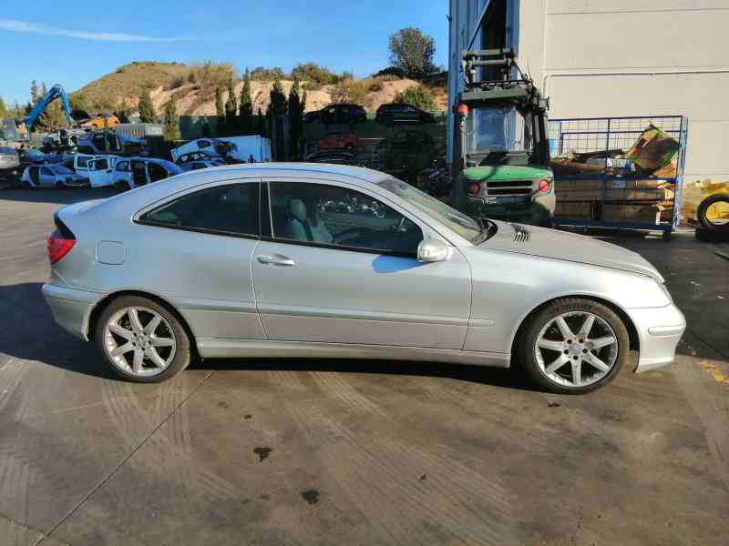 MERCEDES-BENZ C-Class W203/S203/CL203 (2000-2008) Другая деталь 2038201285 25109502