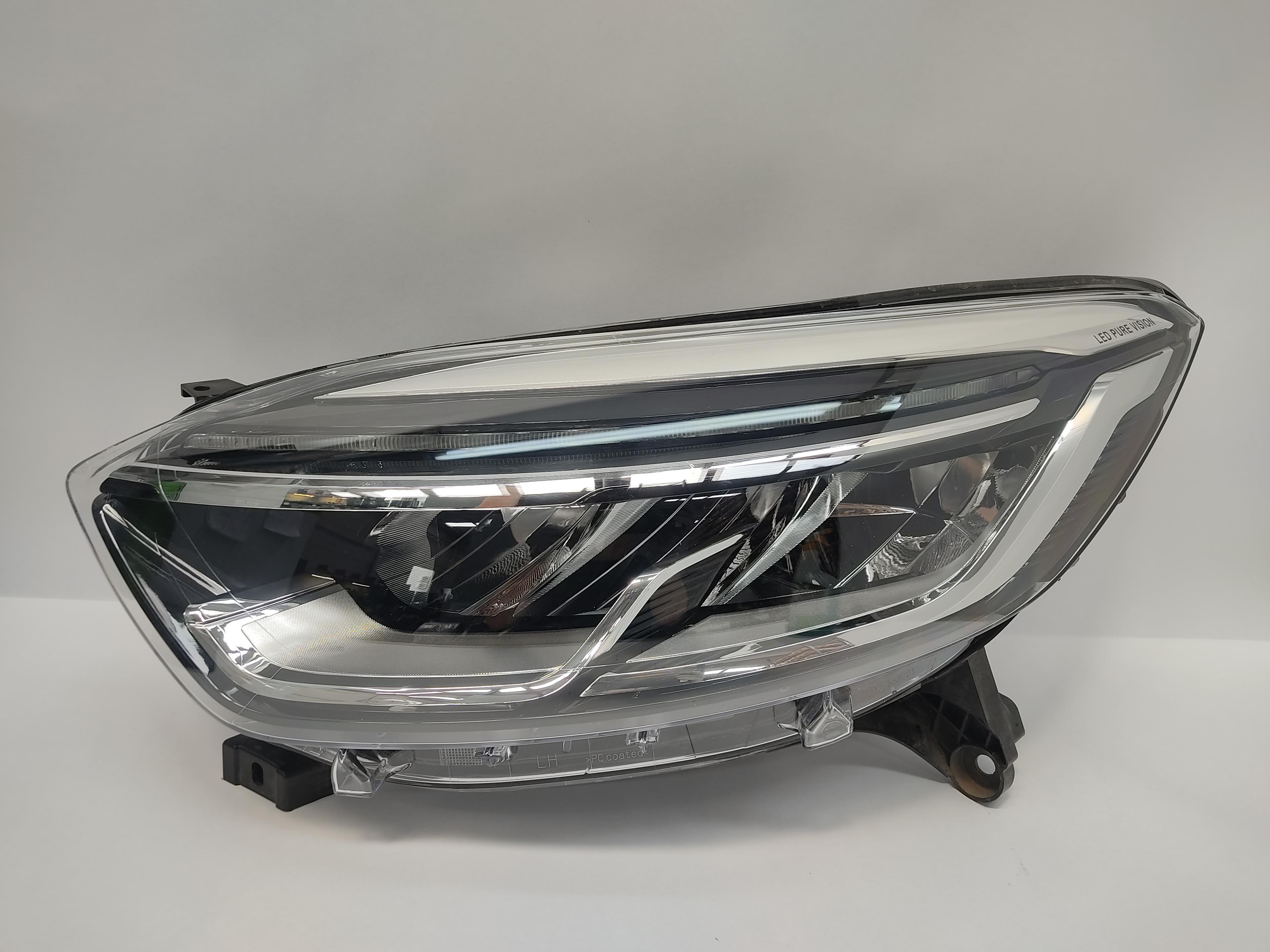 RENAULT Clio 4 generation (2012-2020) Front Left Headlight 24971812