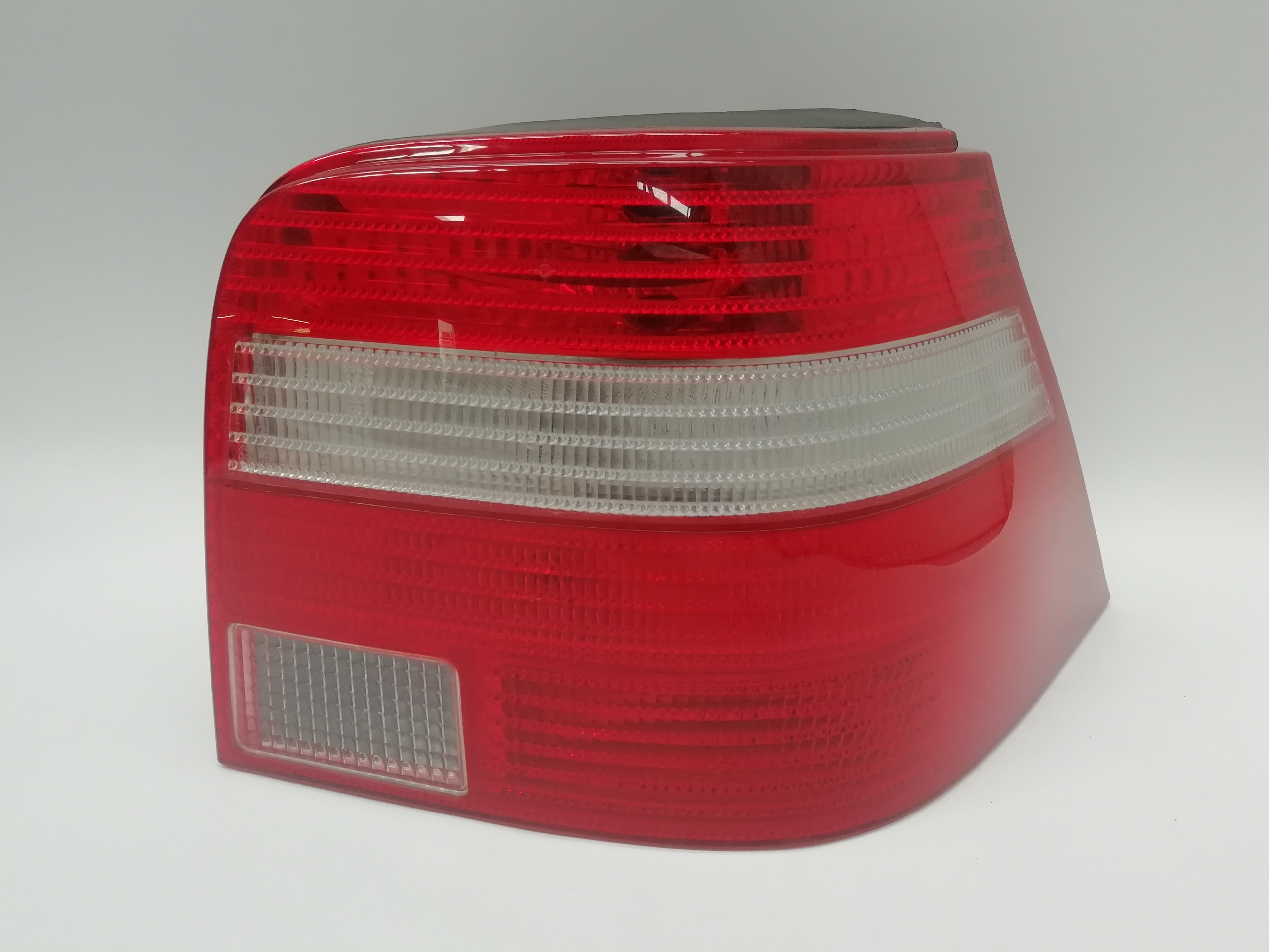 VOLKSWAGEN Golf 4 generation (1997-2006) Rear Right Taillight Lamp 1J6945096R 24016497