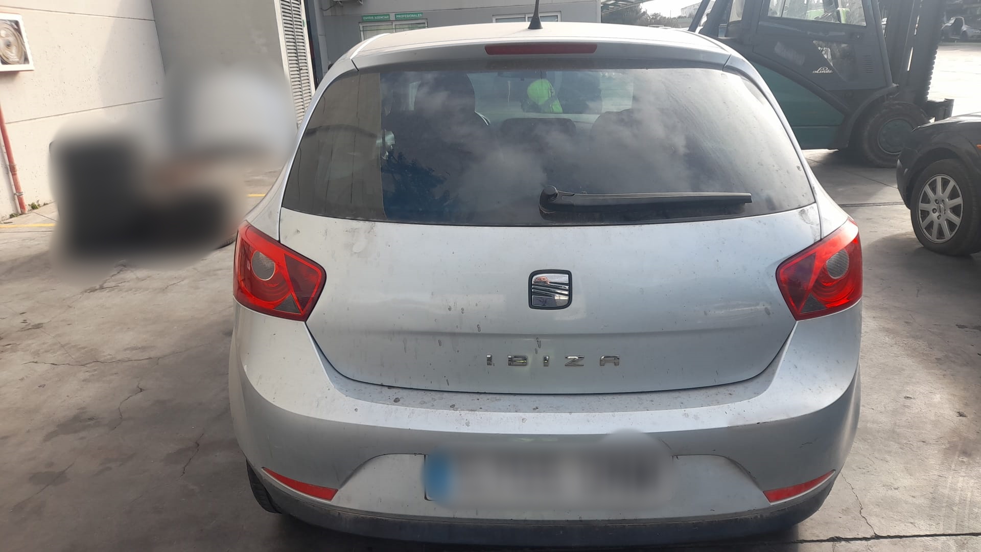 SEAT Ibiza 4 generation (2008-2017) Aizmugurējais buferis 6J4807421, 6J4807434B 23822941