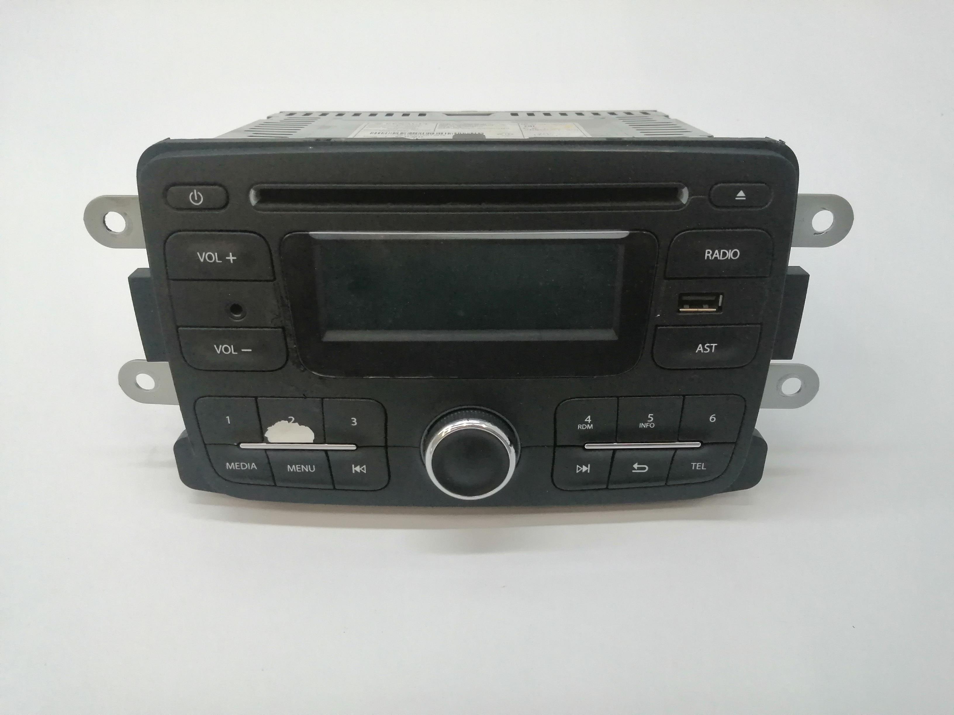 DACIA Sandero 2 generation (2013-2020) Музикален плейър без GPS 281159146R 25212398