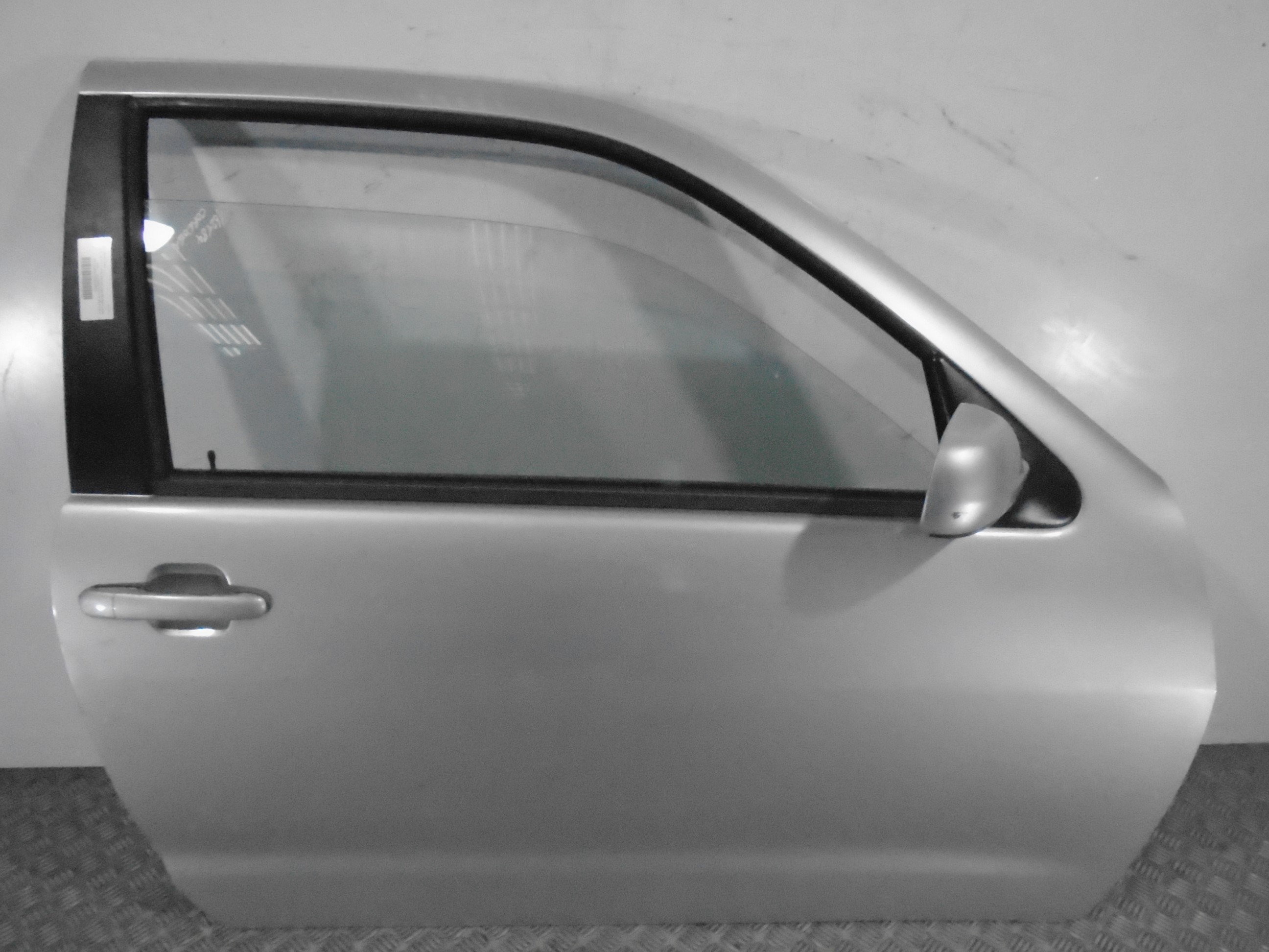 SEAT Ibiza 2 generation (1993-2002) Priekinės dešinės durys 6K3831052C 18525134
