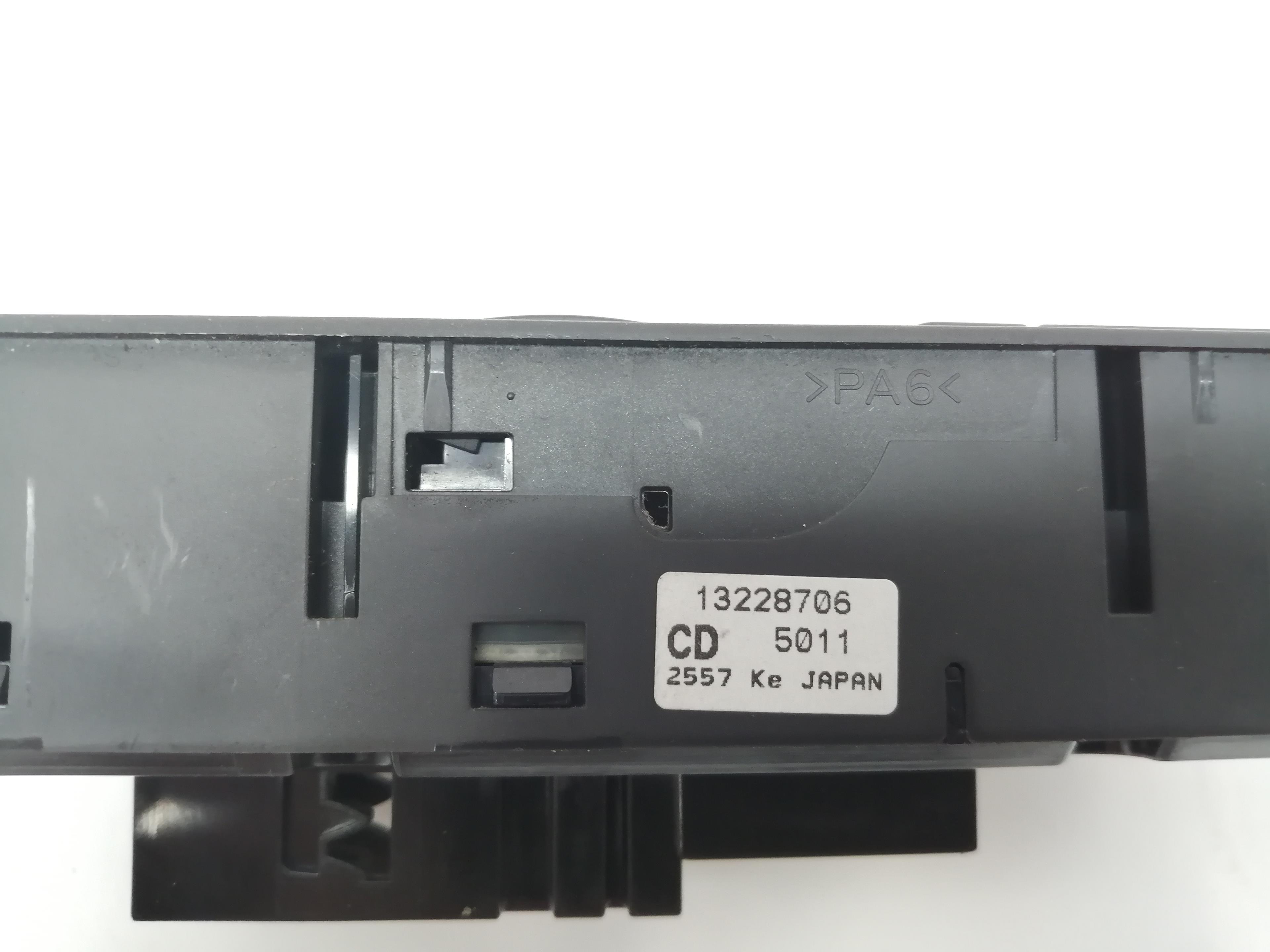 OPEL Astra J (2009-2020) Front Left Door Window Switch 13215152 25198457