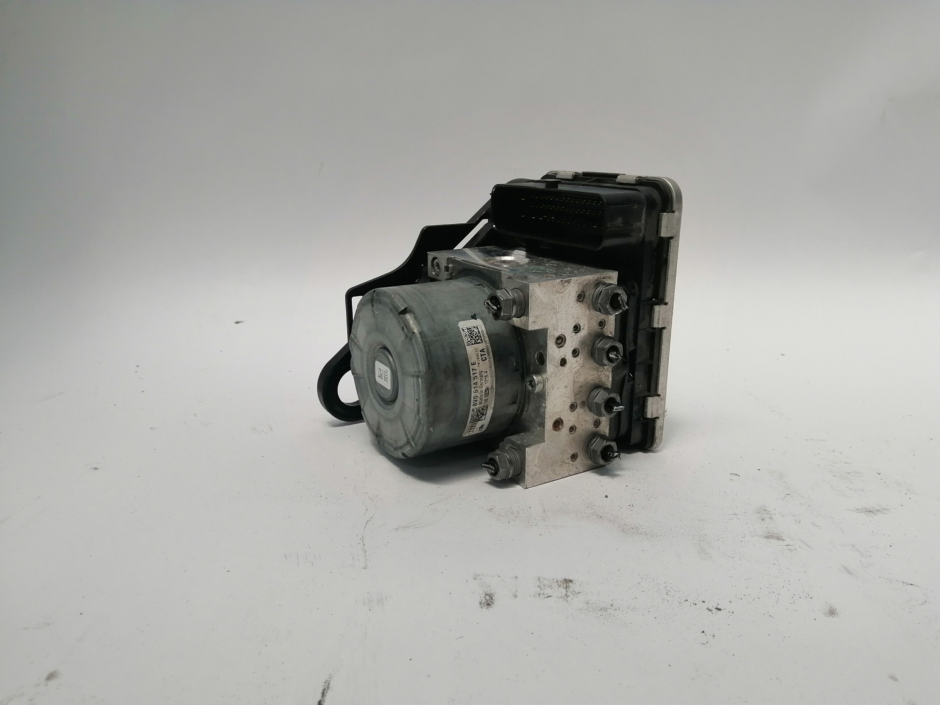 AUDI A3 8V (2012-2020) ABS pump 8V0614517E 18637704