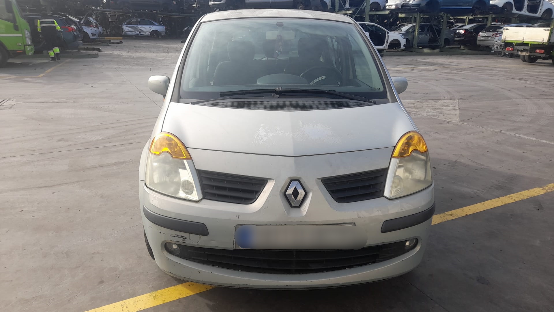 RENAULT Modus 1 generation (2004-2012) Galinis dešinys žibintas 8200212204 18585857