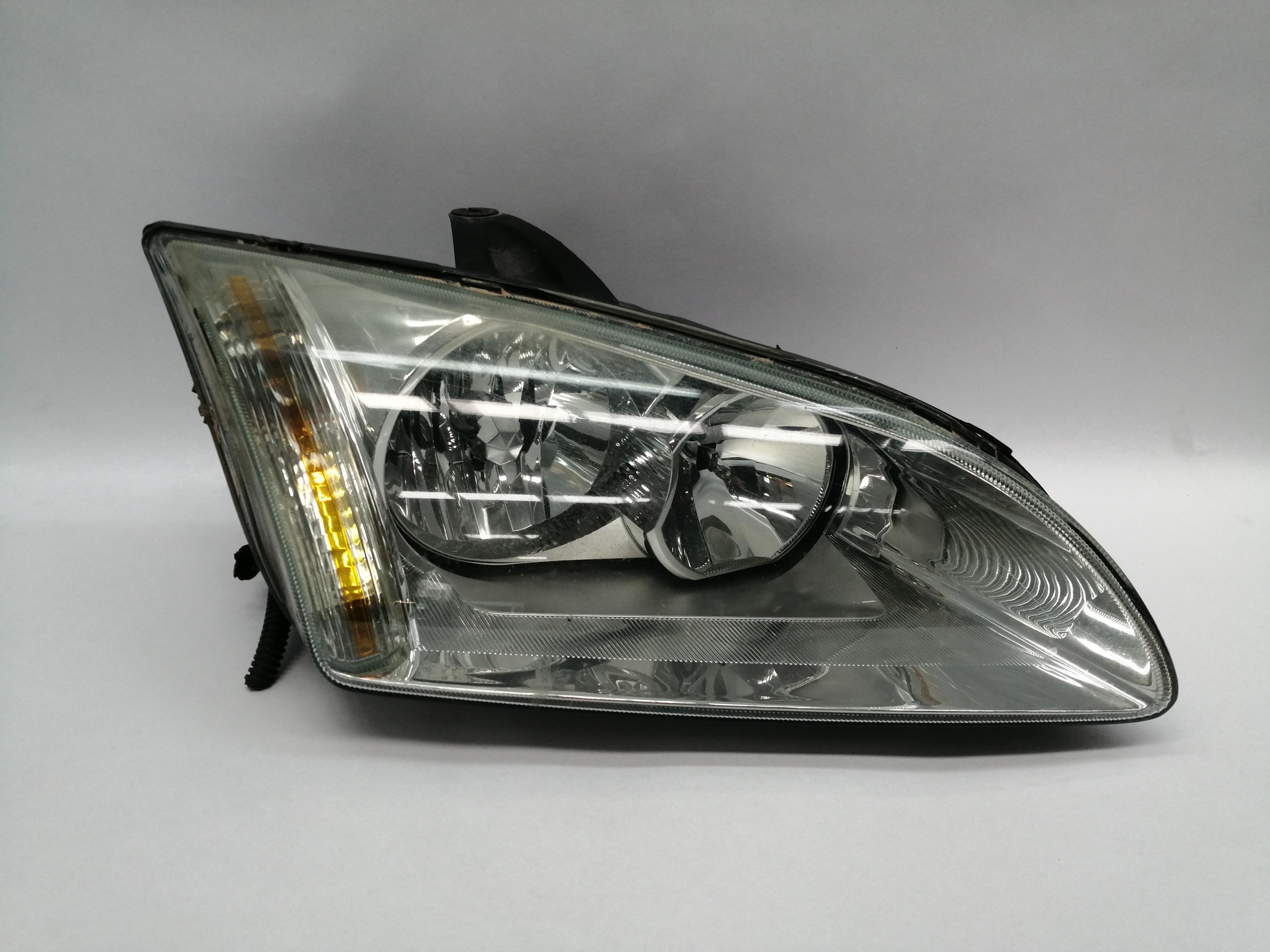 PEUGEOT 3008 1 generation (2010-2016) Front Right Headlight 1480979 25348450