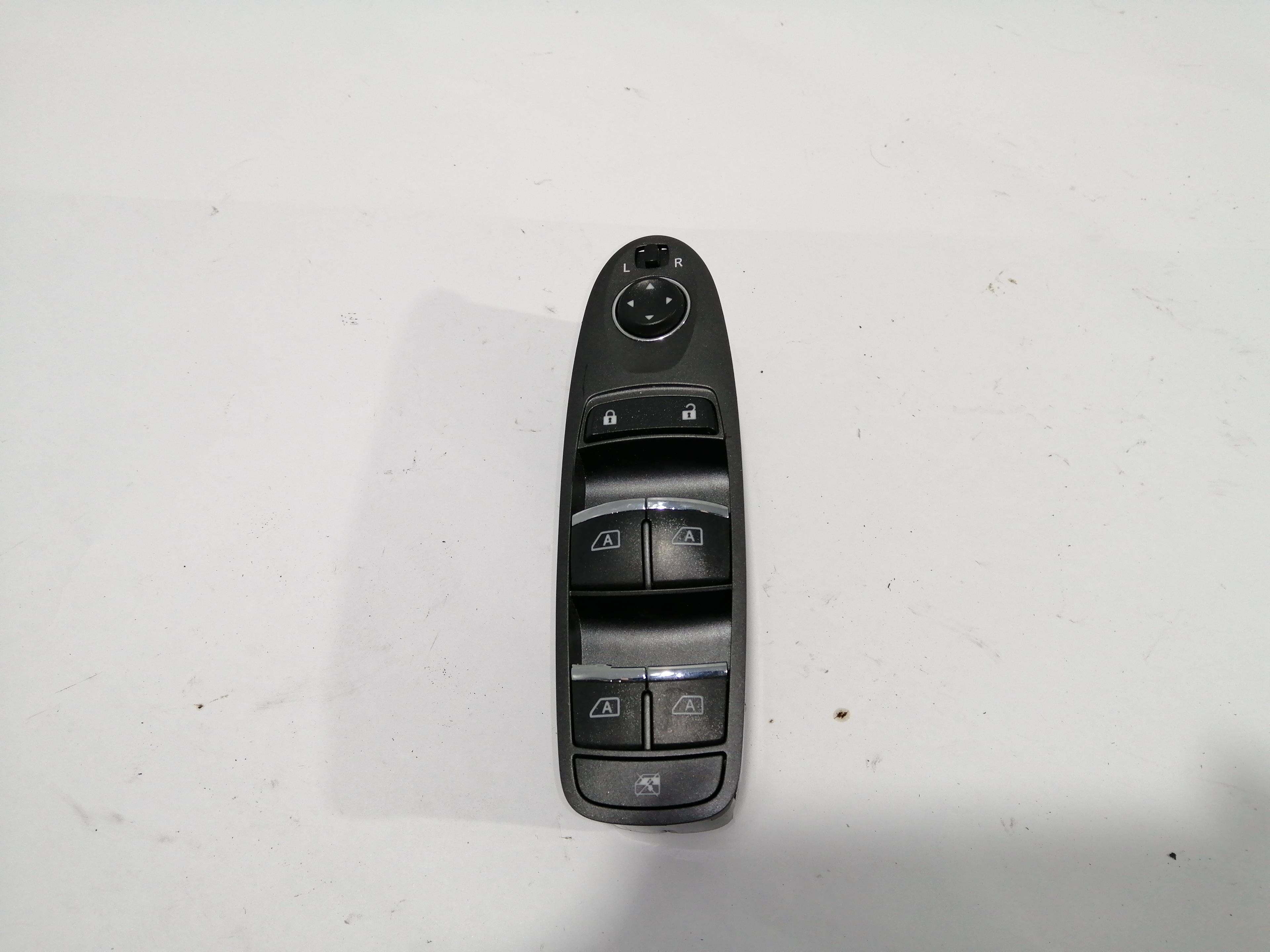 INFINITI Q50 1 generation (2013-2024) Кнопка стеклоподъемника передней левой двери 254014GA2A 25175570