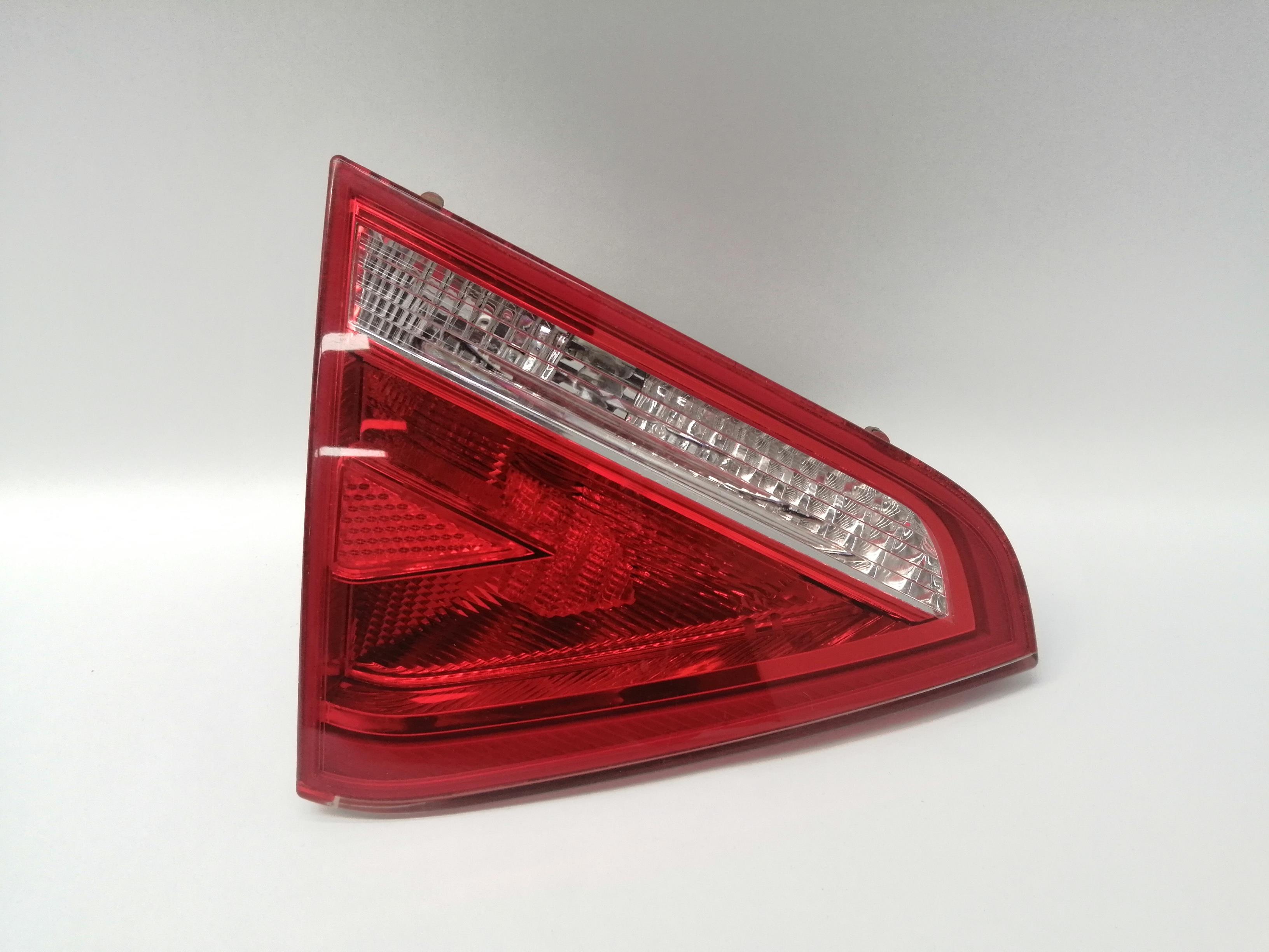 AUDI A4 B8/8K (2011-2016) Rear Left Taillight 8T0945093 25200630