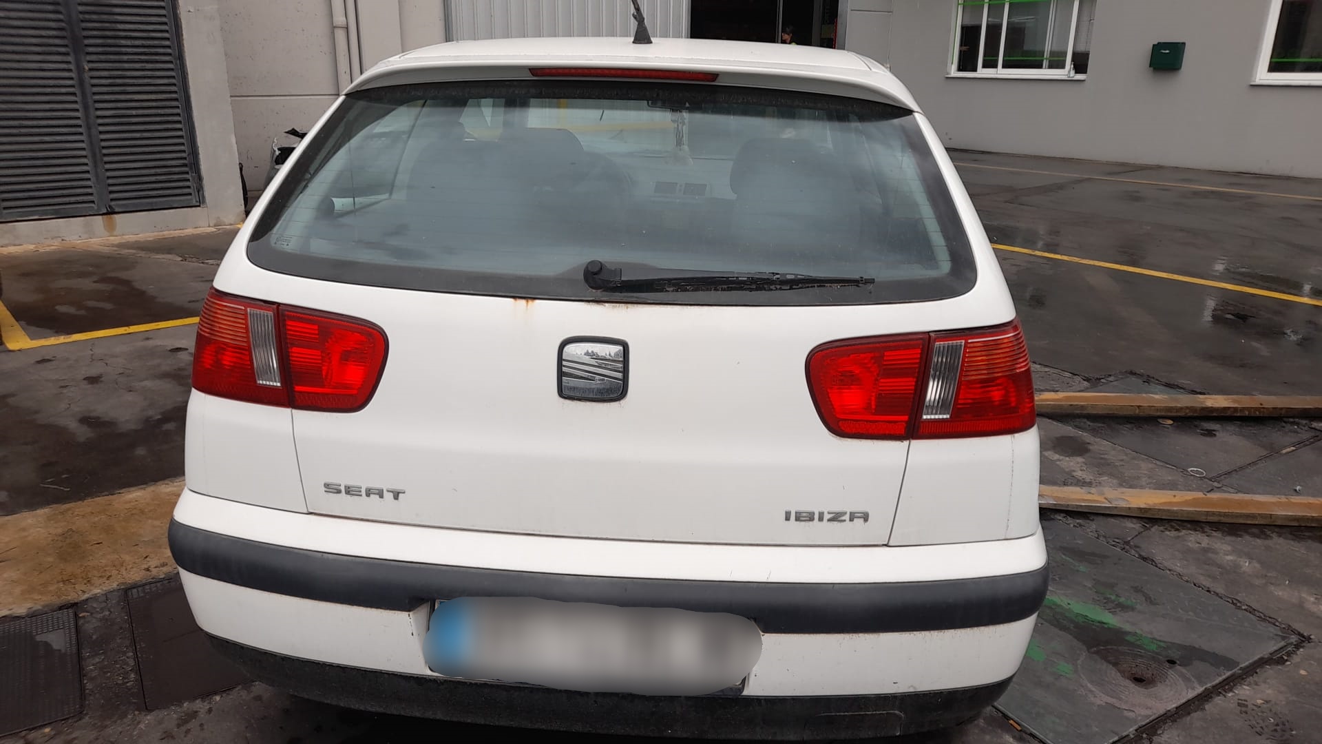 SEAT Cordoba 1 generation (1993-2003) Priekinis kairys amortizatorius 1H0413031Q 18573769