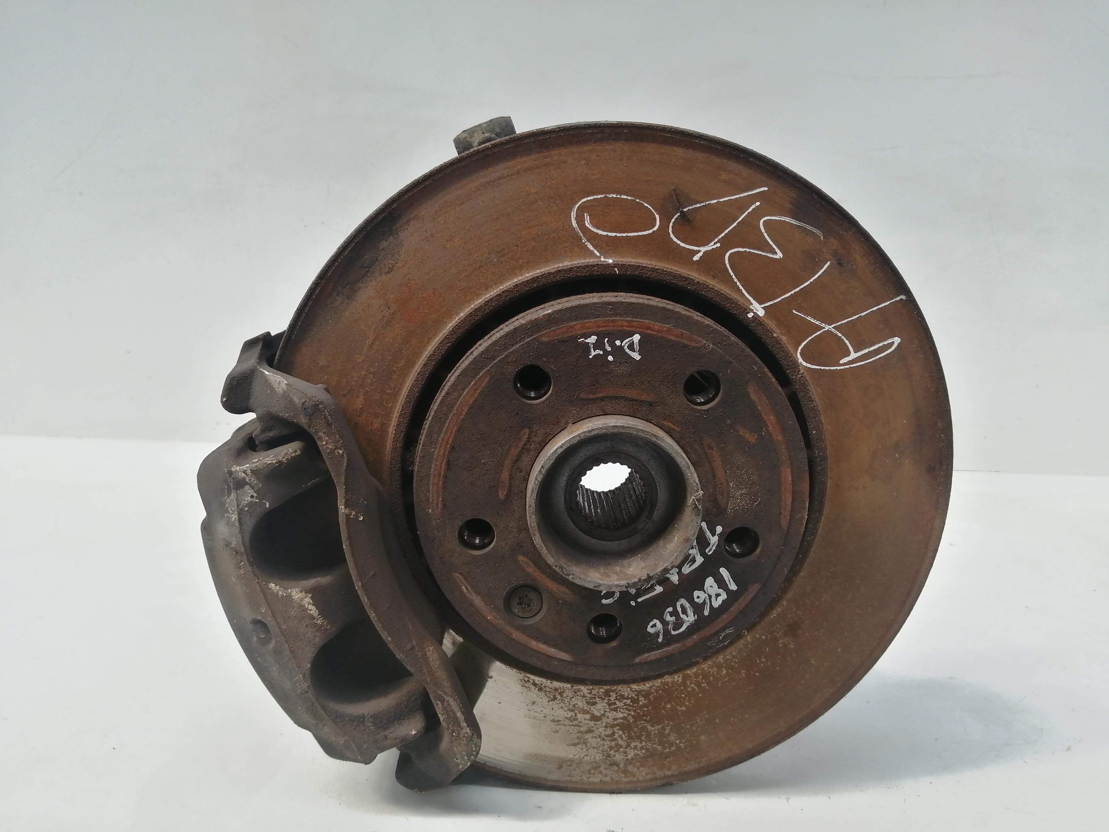 RENAULT Trafic 2 generation (2001-2015) Front Left Wheel Hub 24034191