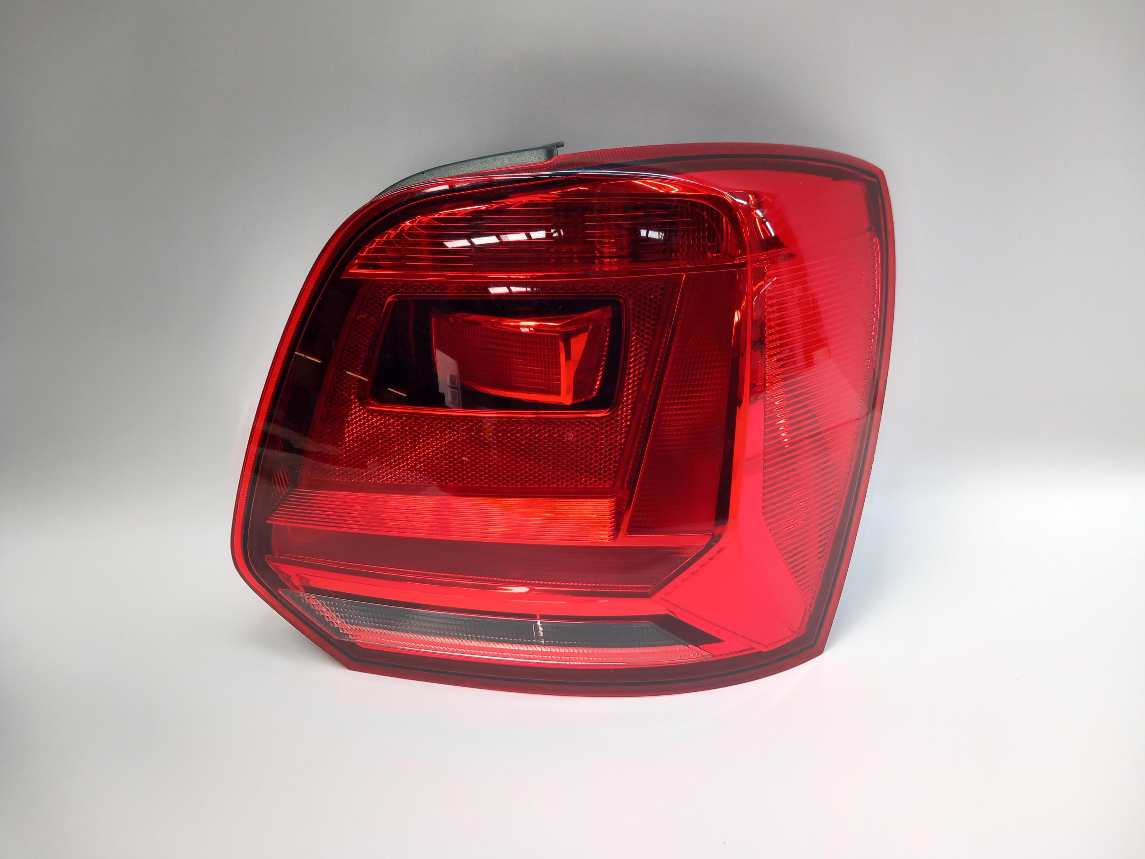 VOLKSWAGEN Polo 5 generation (2009-2017) Rear Right Taillight Lamp 6C0945096K 25825105