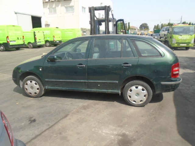 RENAULT Octavia 2 generation (2004-2013) Фонарь задний правый 6Y9945112B 18511352