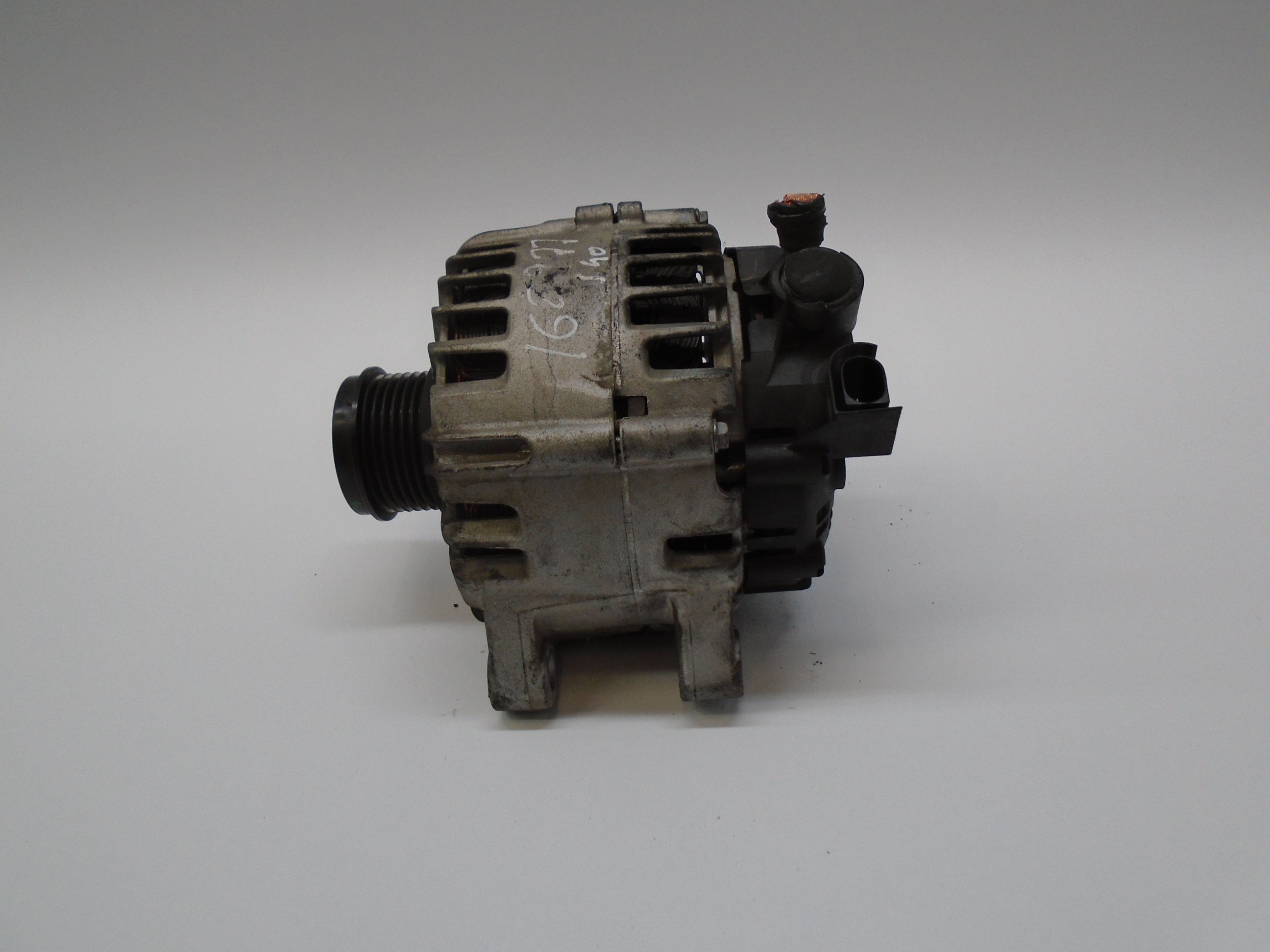 VOLVO V40 2 generation (2012-2020) Alternator 36012505 18634541