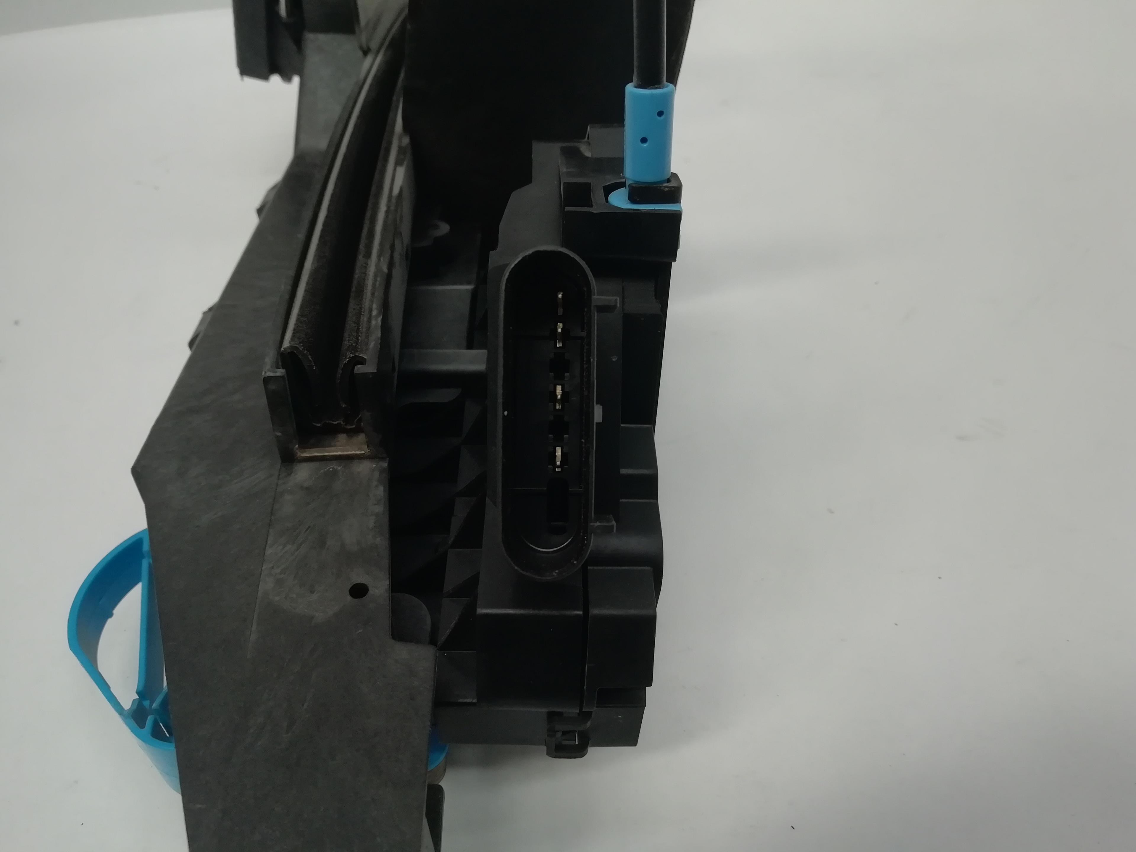 FORD C-Max 2 generation (2010-2019) Front Right Door Lock 2048282 25180530