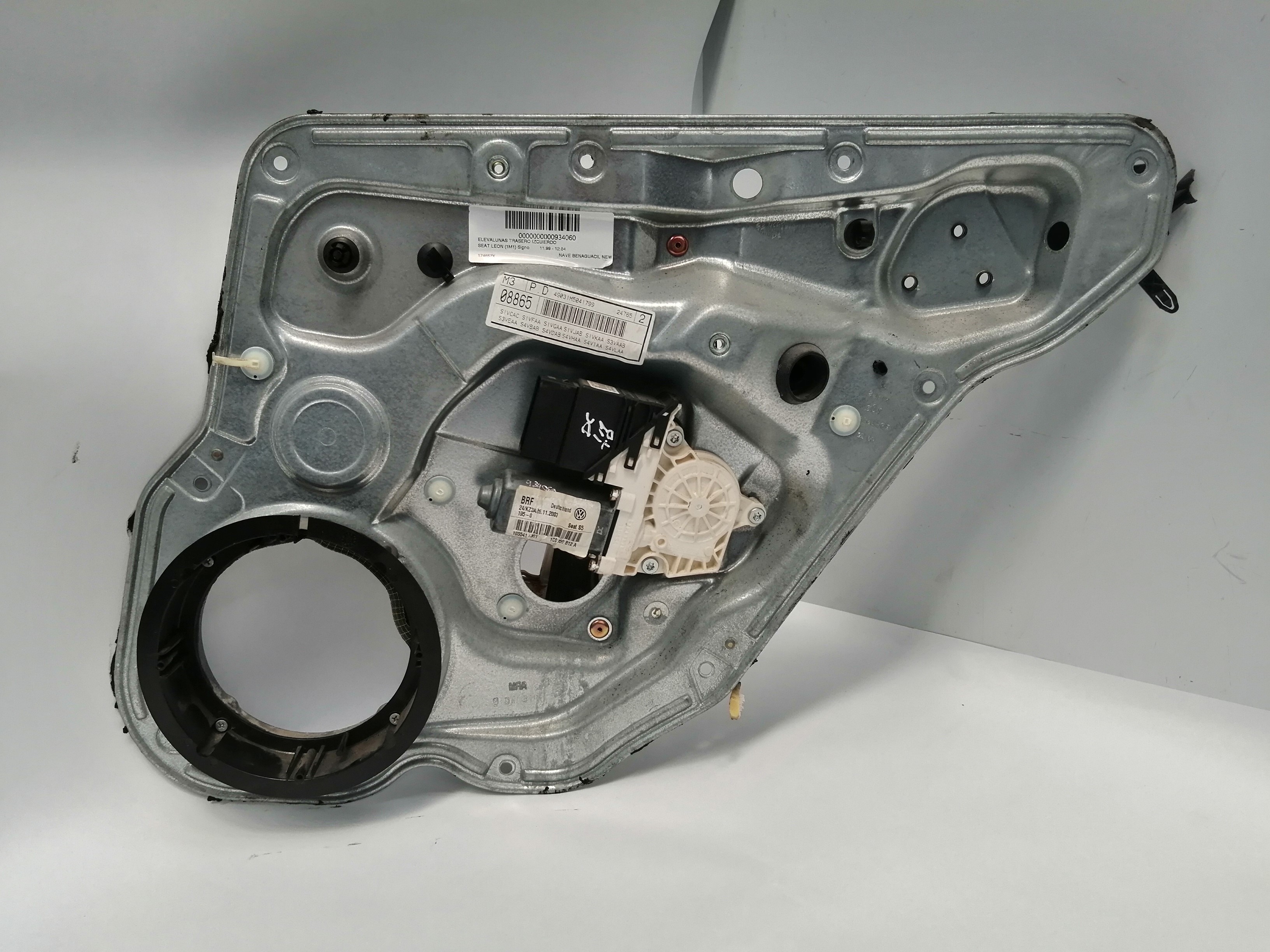 SEAT Leon 1 generation (1999-2005) Bakre høyre dør vindusregulator 105541301 21646739