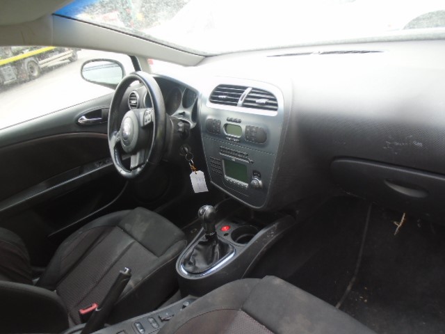 SEAT Leon 2 generation (2005-2012) Задна лява врата 1P0833055 18632150