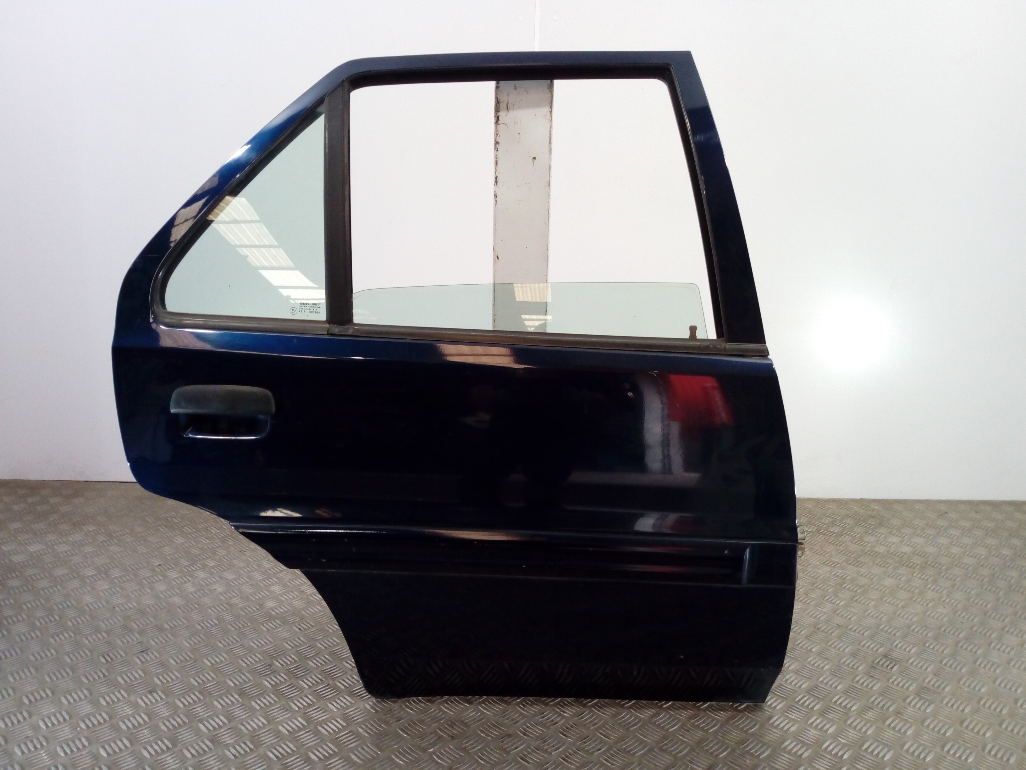 CITROËN Saxo 2 generation (1996-2004) Rear Right Door 900898 18568923