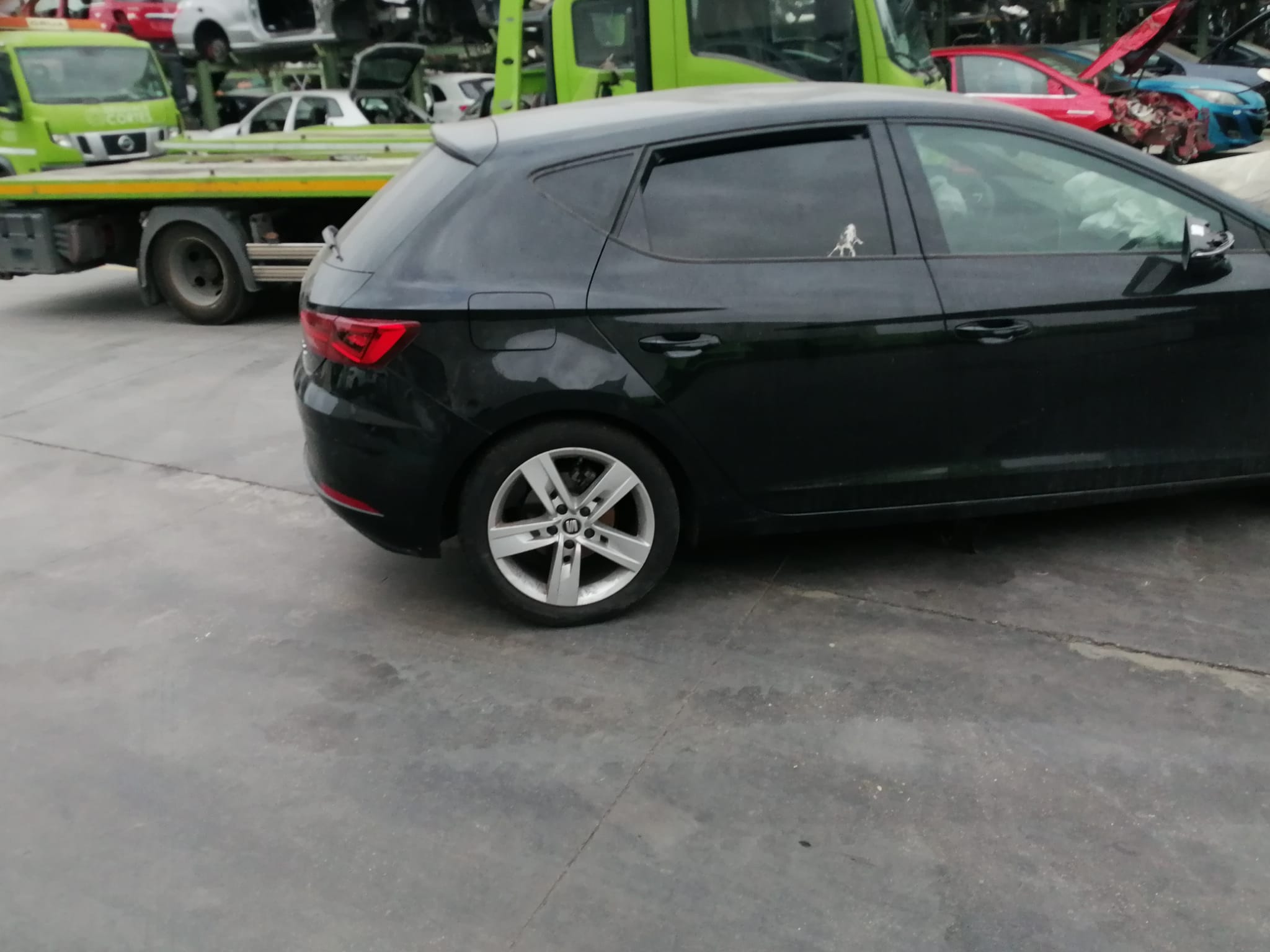 SEAT Toledo 3 generation (2004-2010) Galinių kairių durų spyna 5K4839015AF 18544155