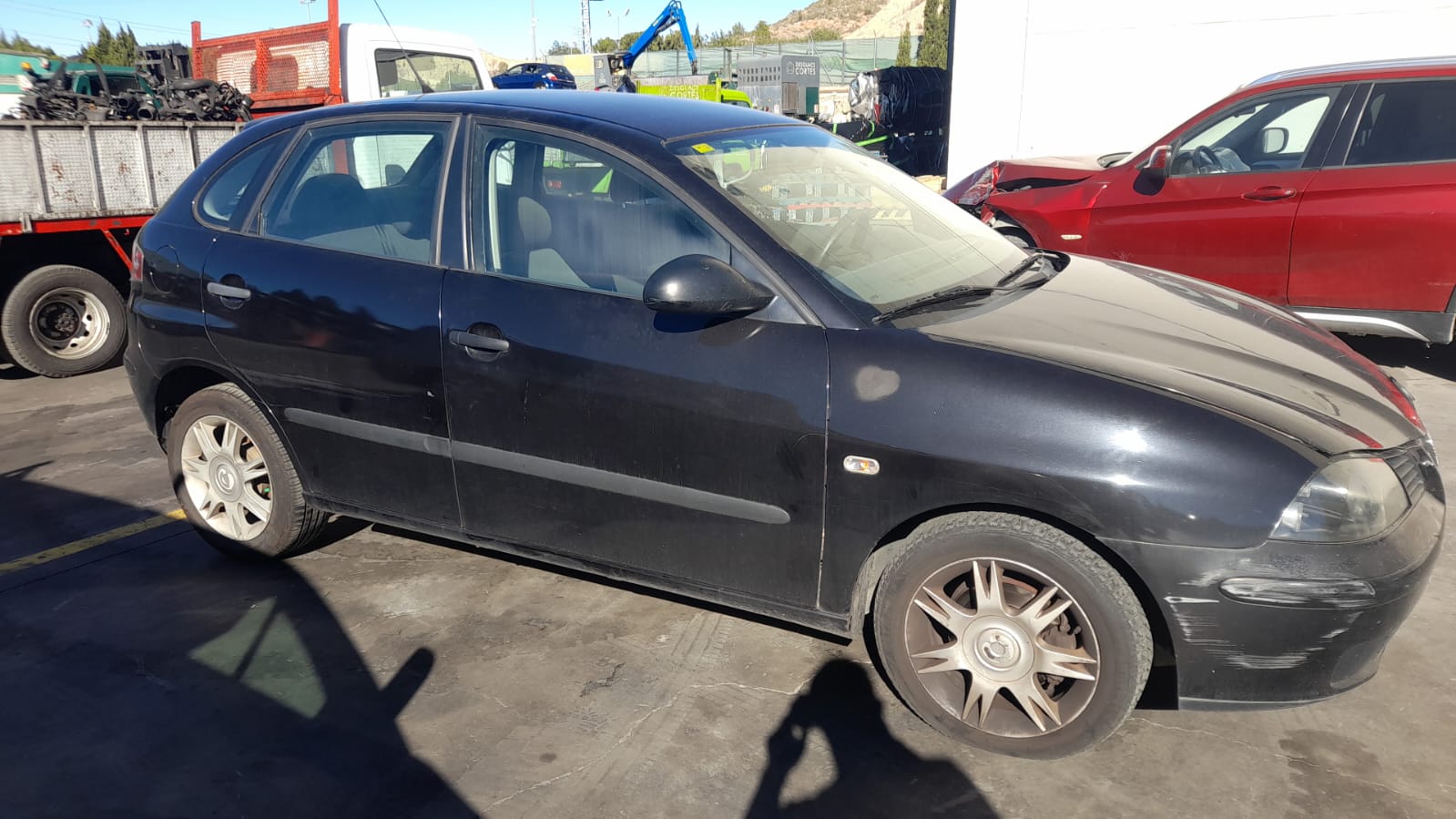 SEAT Ibiza 3 generation (2002-2008) Höger främre dörr 6L4831056S 24019511