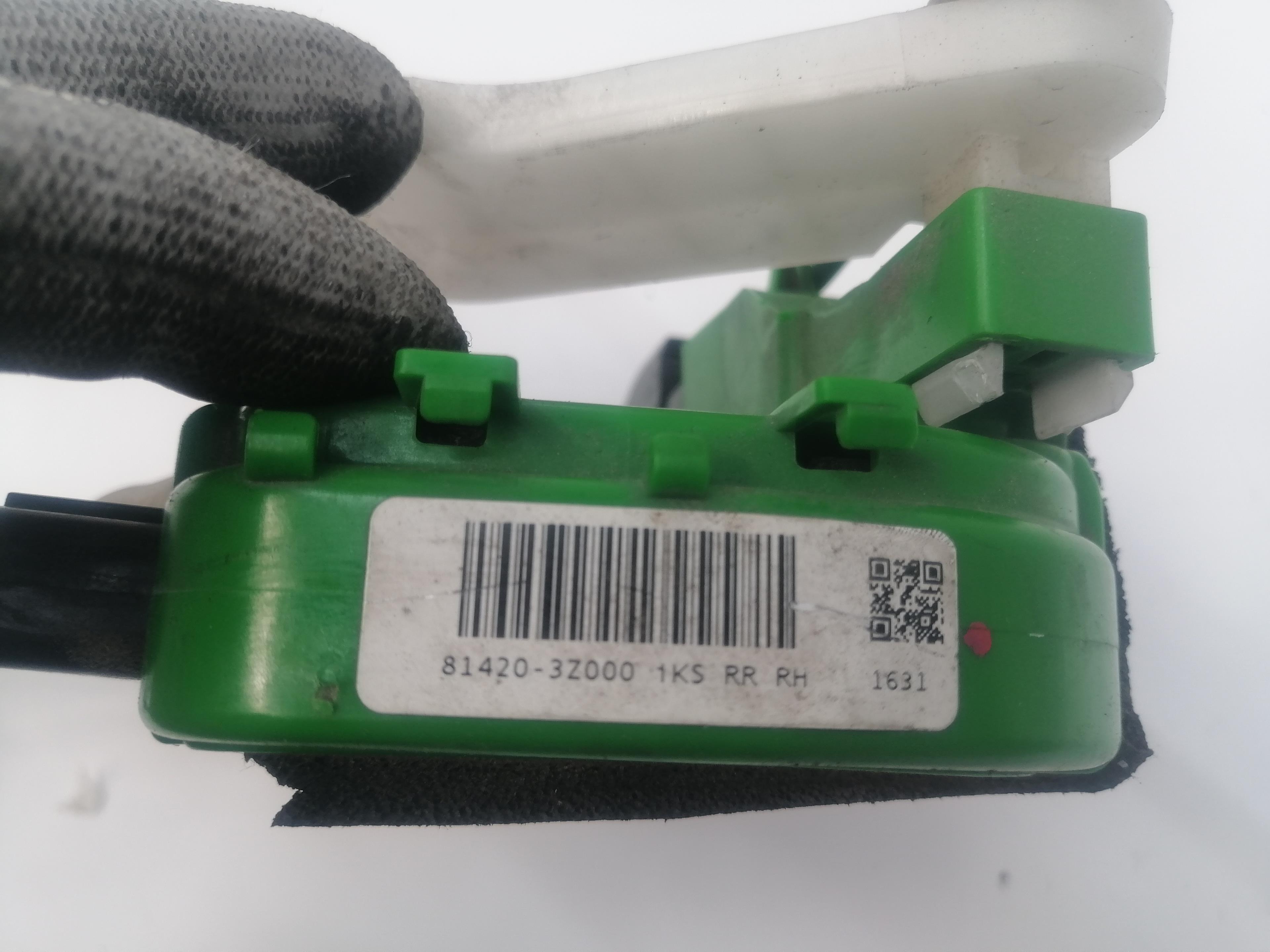 HYUNDAI i40 VF (1 generation) (2011-2020) Rear Right Door Lock 814203Z000 26549688